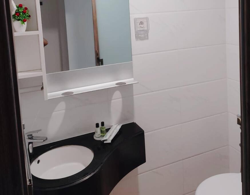 Cozy 1 bedroom studio @skyhouse BSD view 5