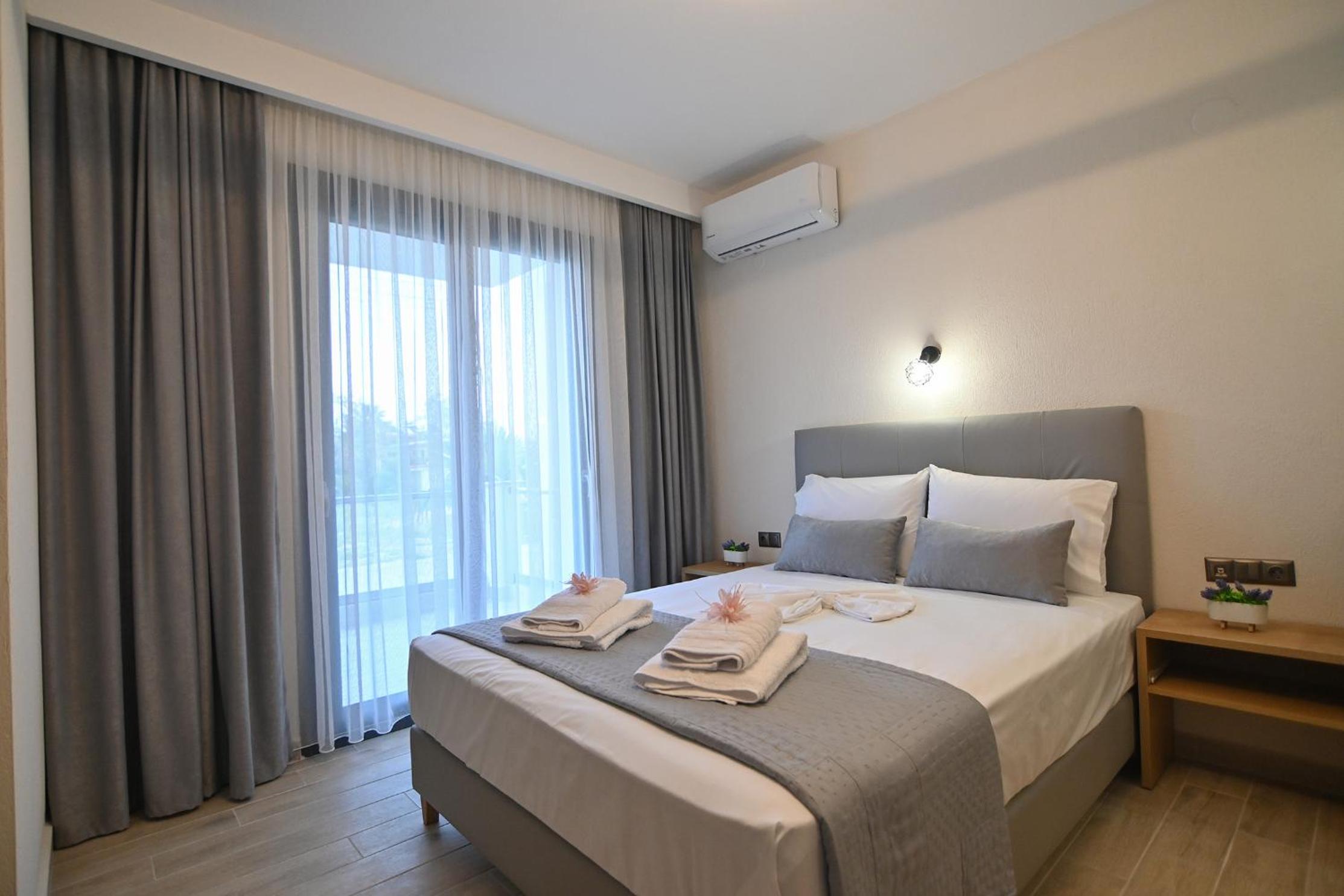 Armonia Luxury Suites