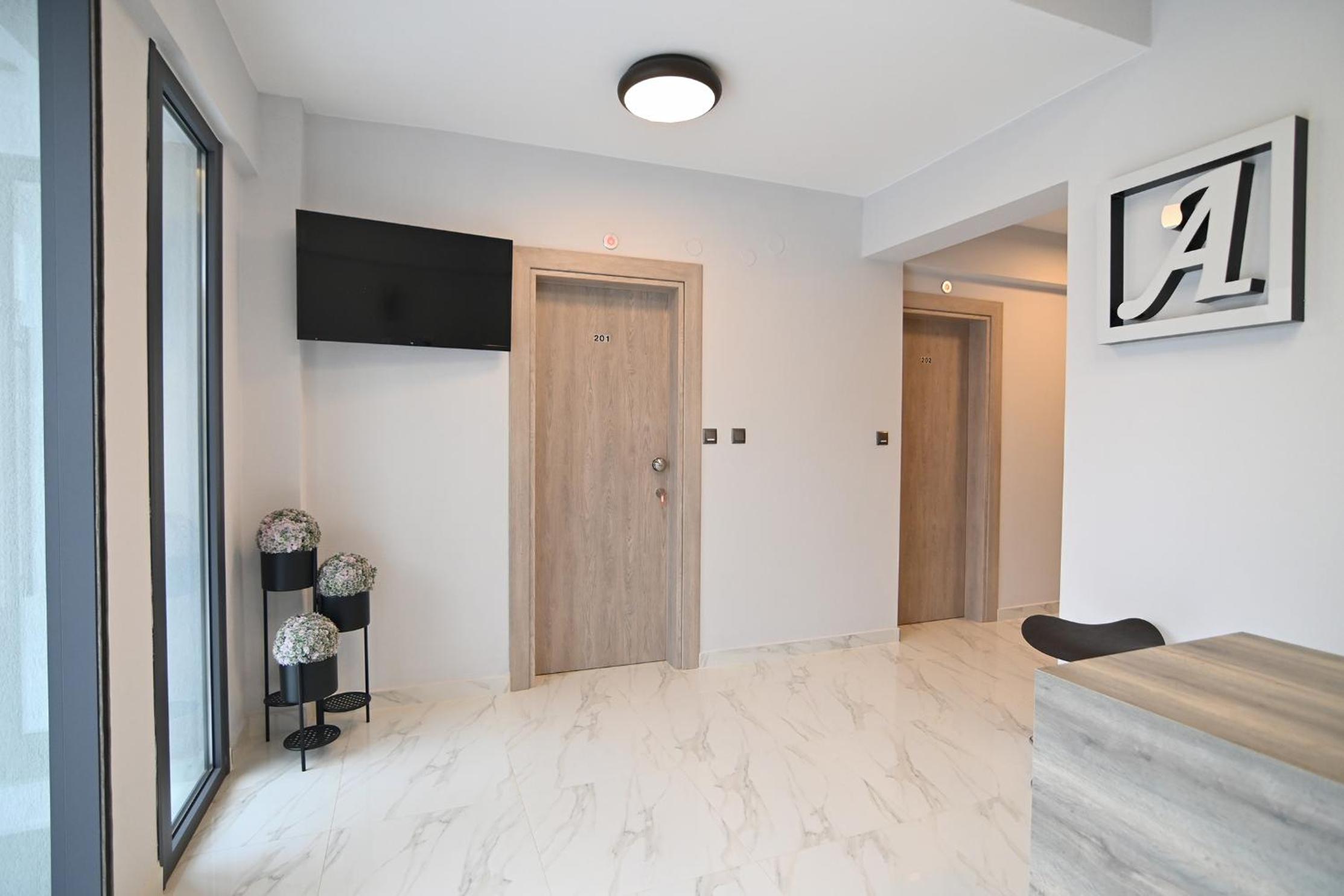 Armonia Luxury Suites