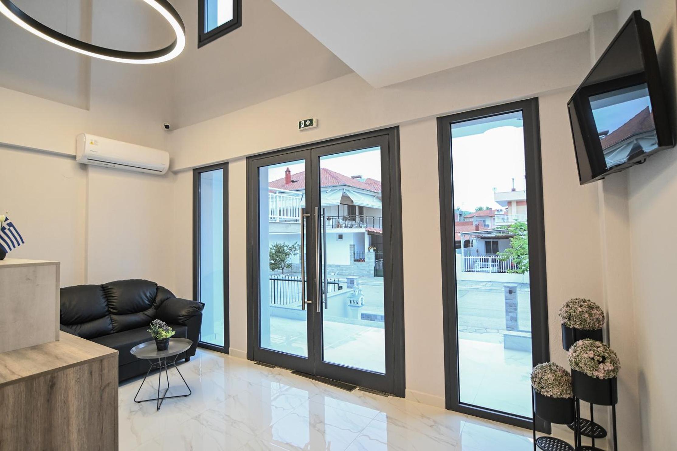 Armonia Luxury Suites