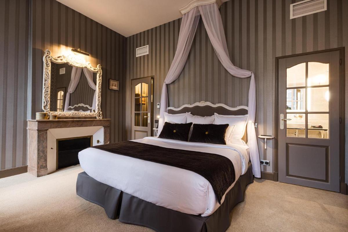 Le Petit Manoir 26