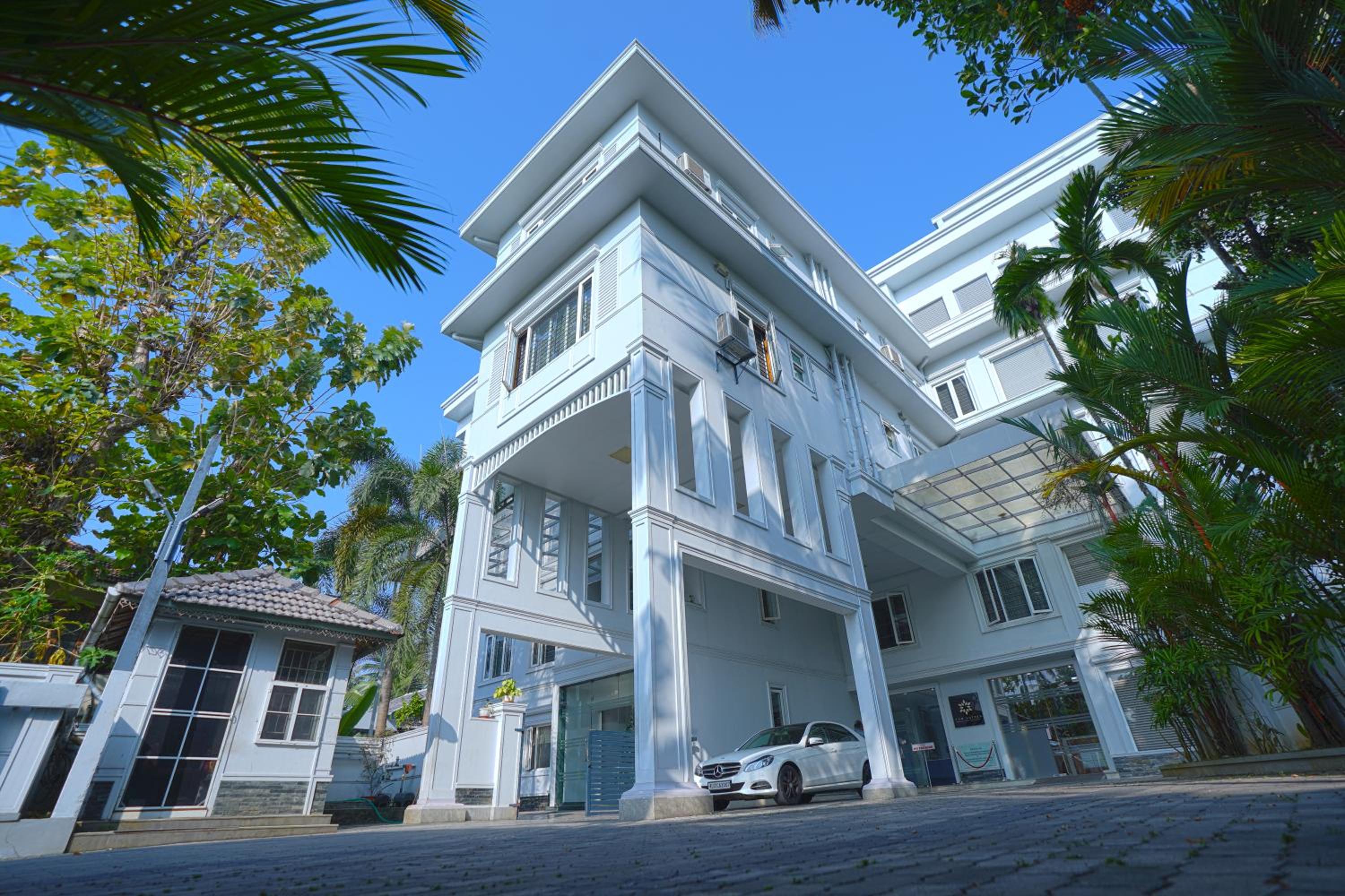 Cochin Vacations - TGR SUITES - Property Image 12