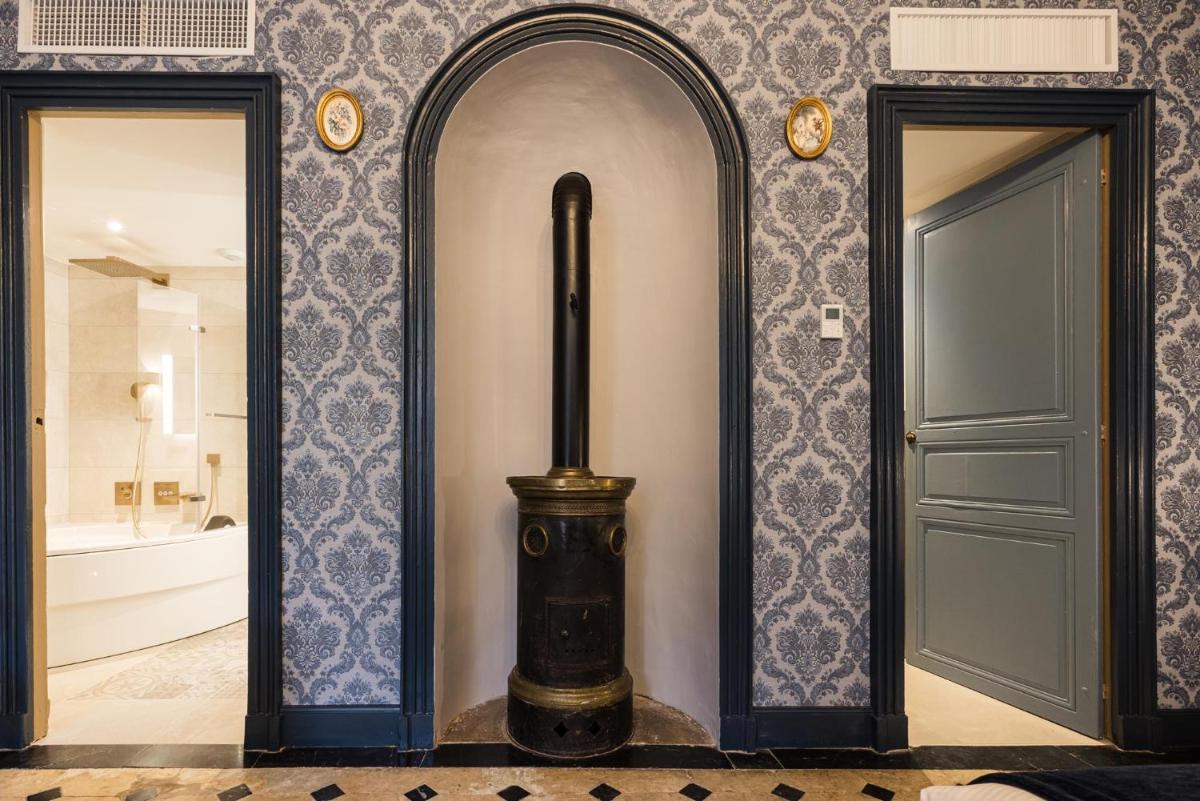 Le Petit Manoir 1