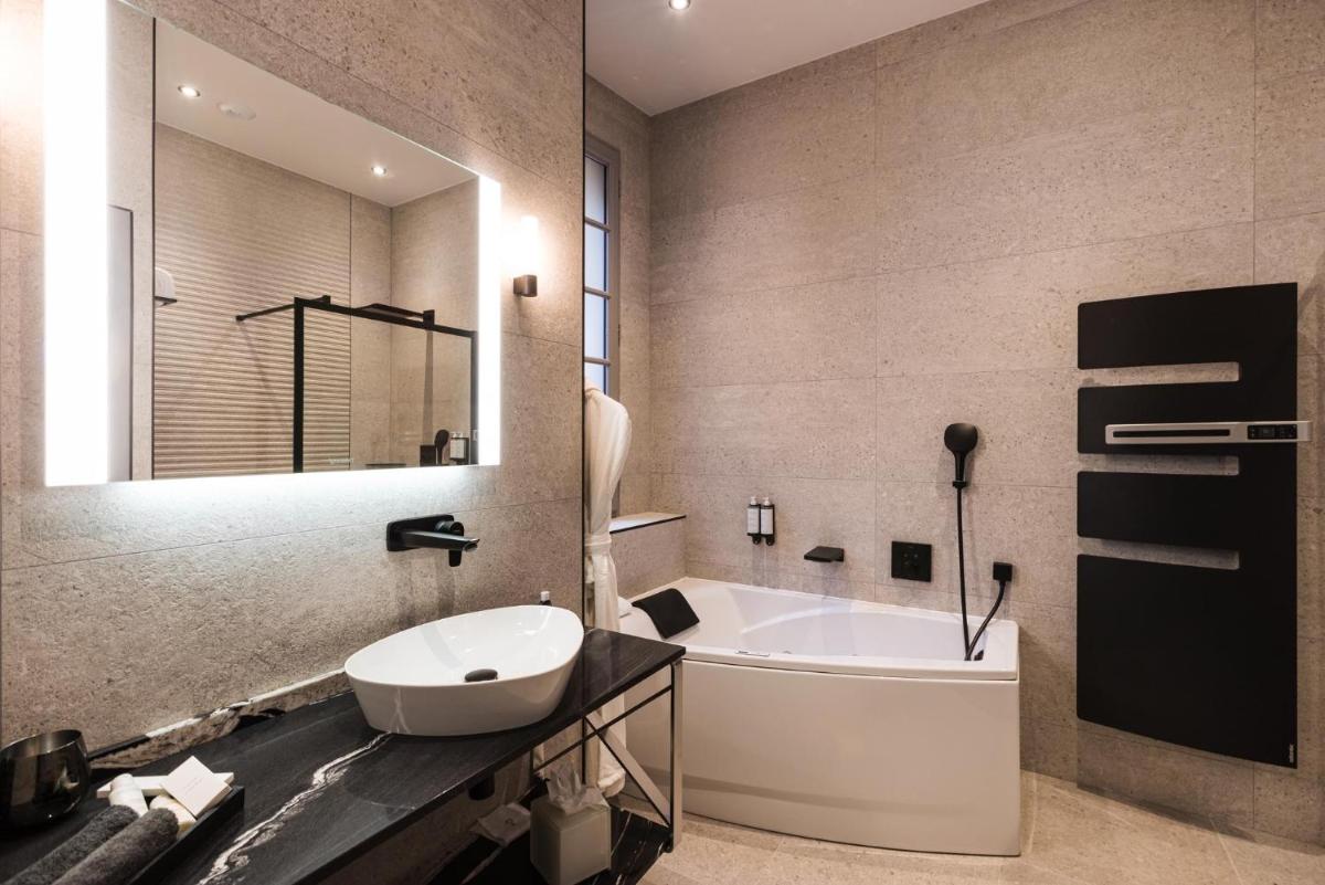 Le Petit Manoir 15