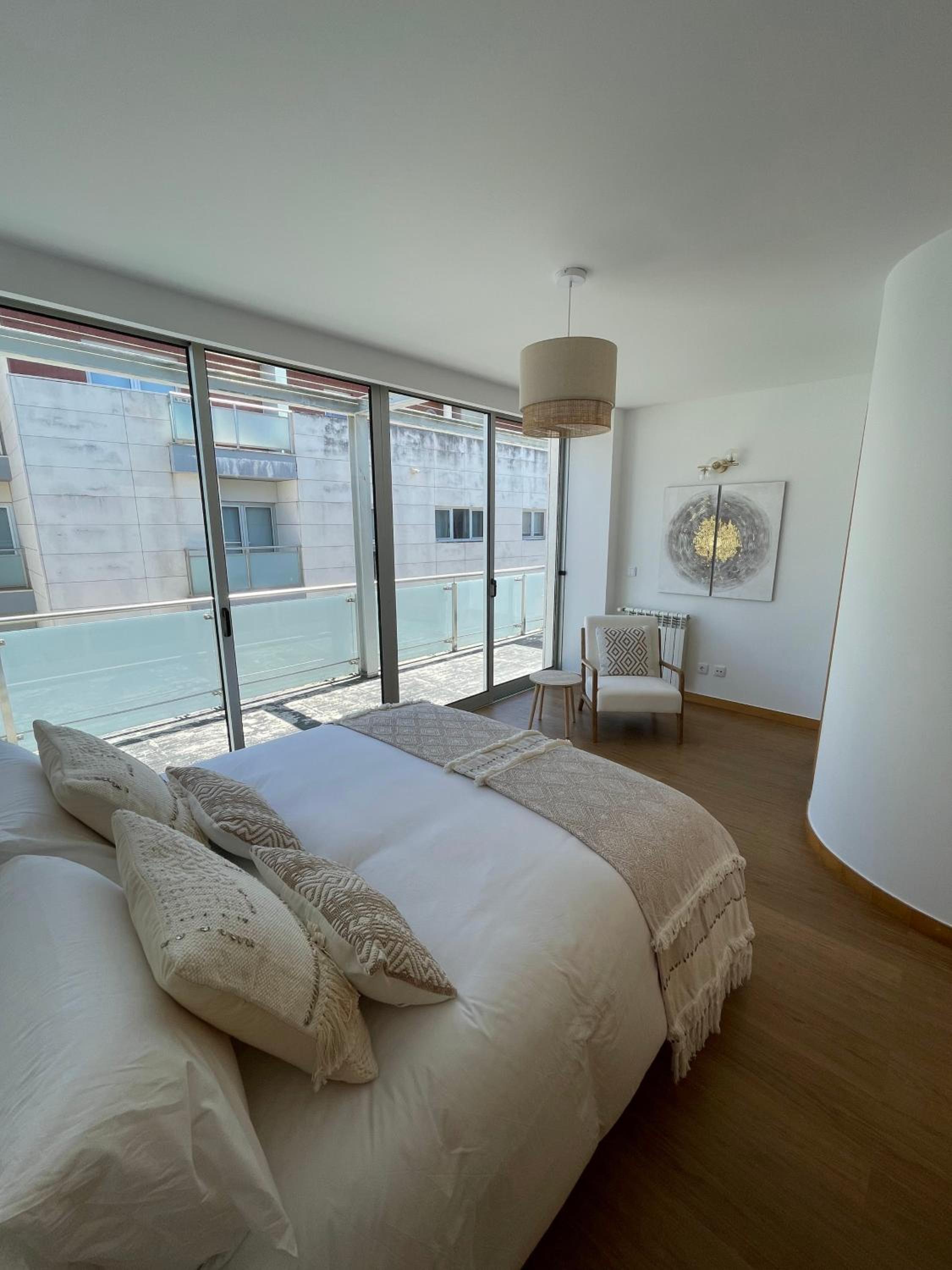 Figueira Centro Apartment by Rent4All view 4