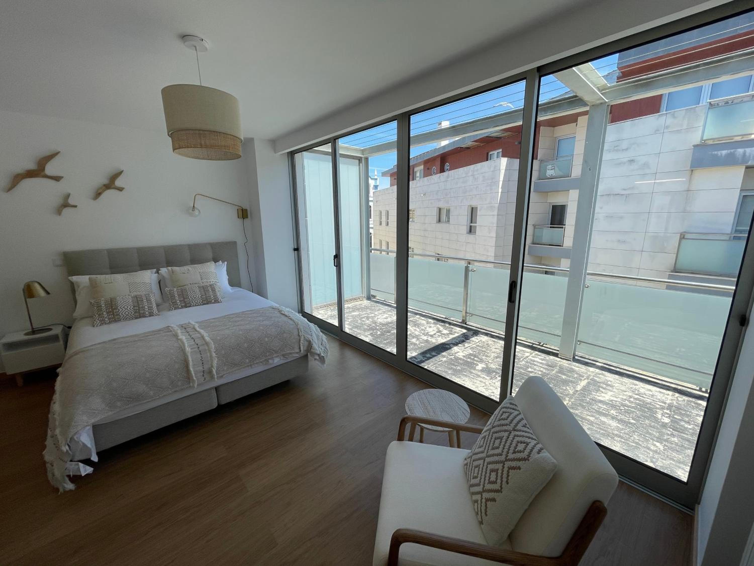 Figueira Centro Apartment by Rent4All view 3