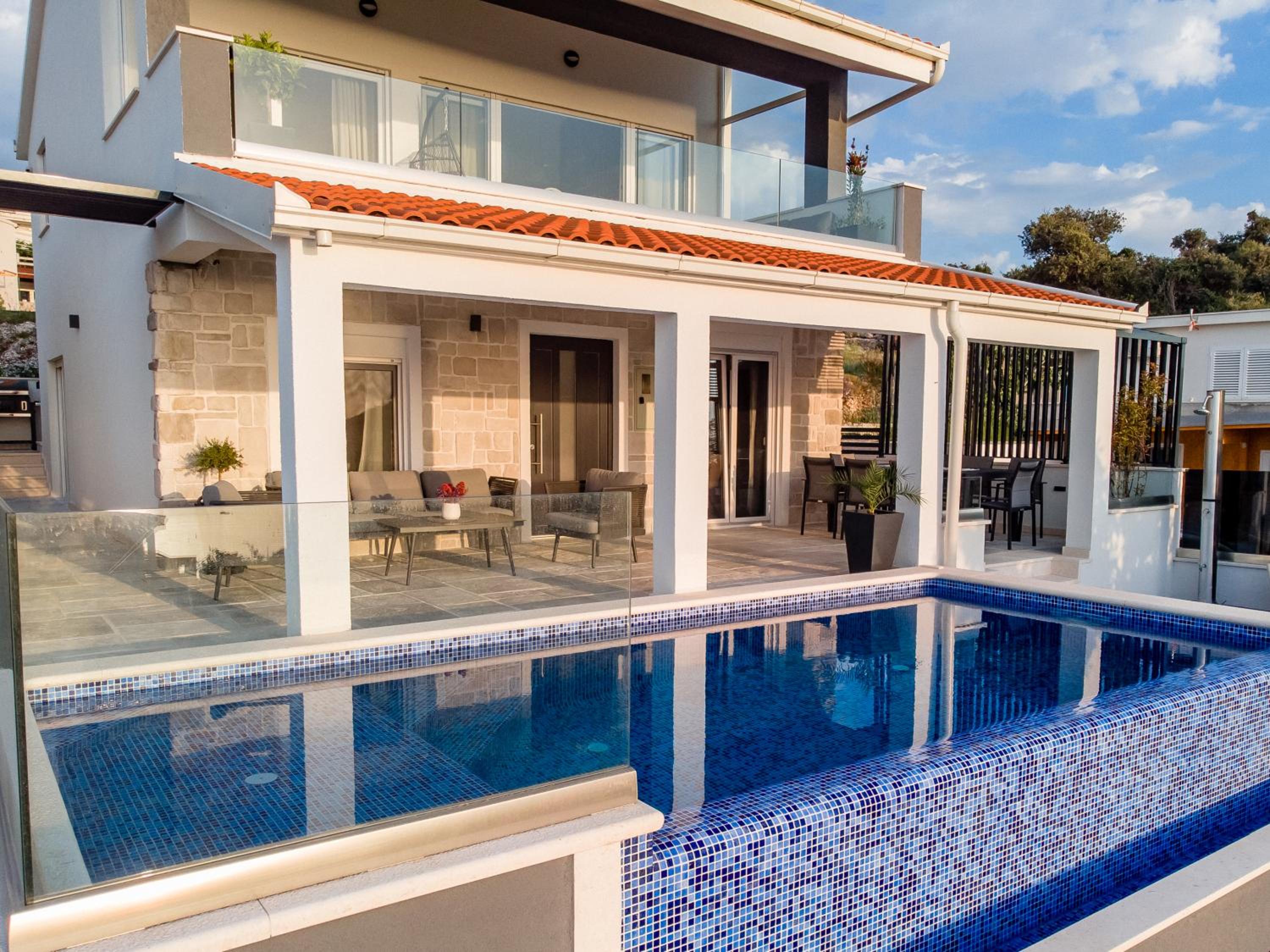 Villa Miracle photo 5