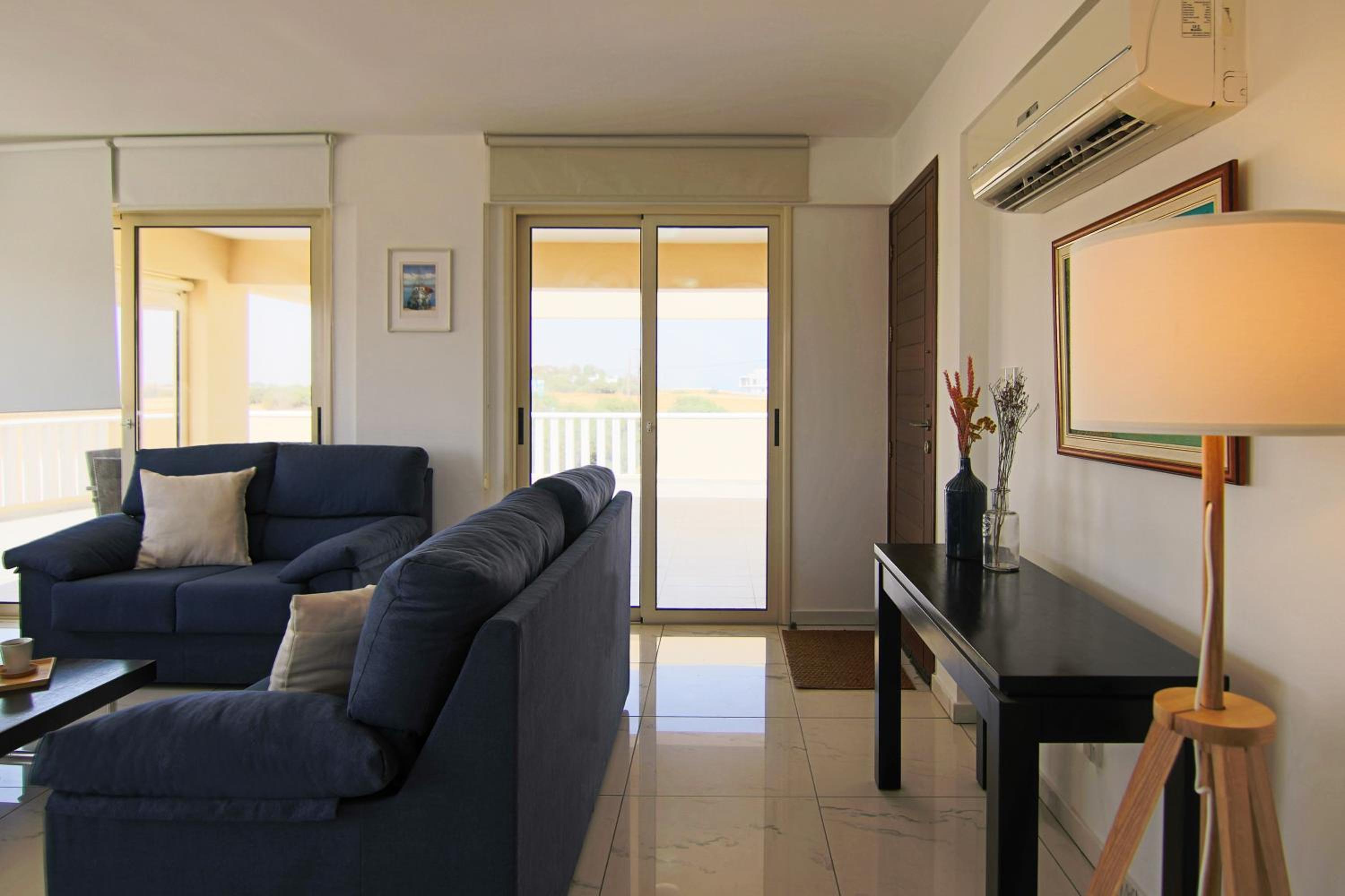 Seaside Luxury Flat Pervolia