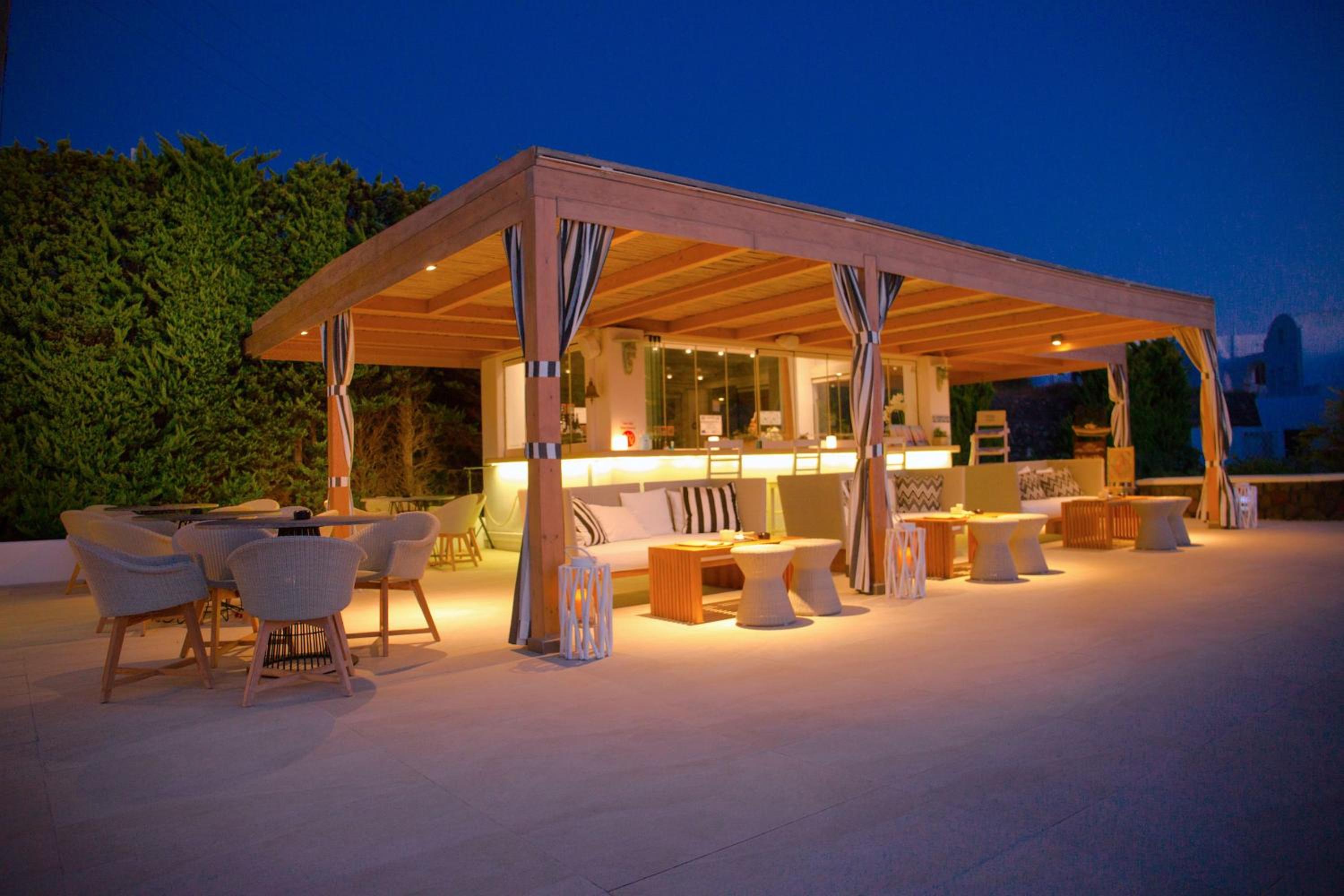 Oia Sunset Villas