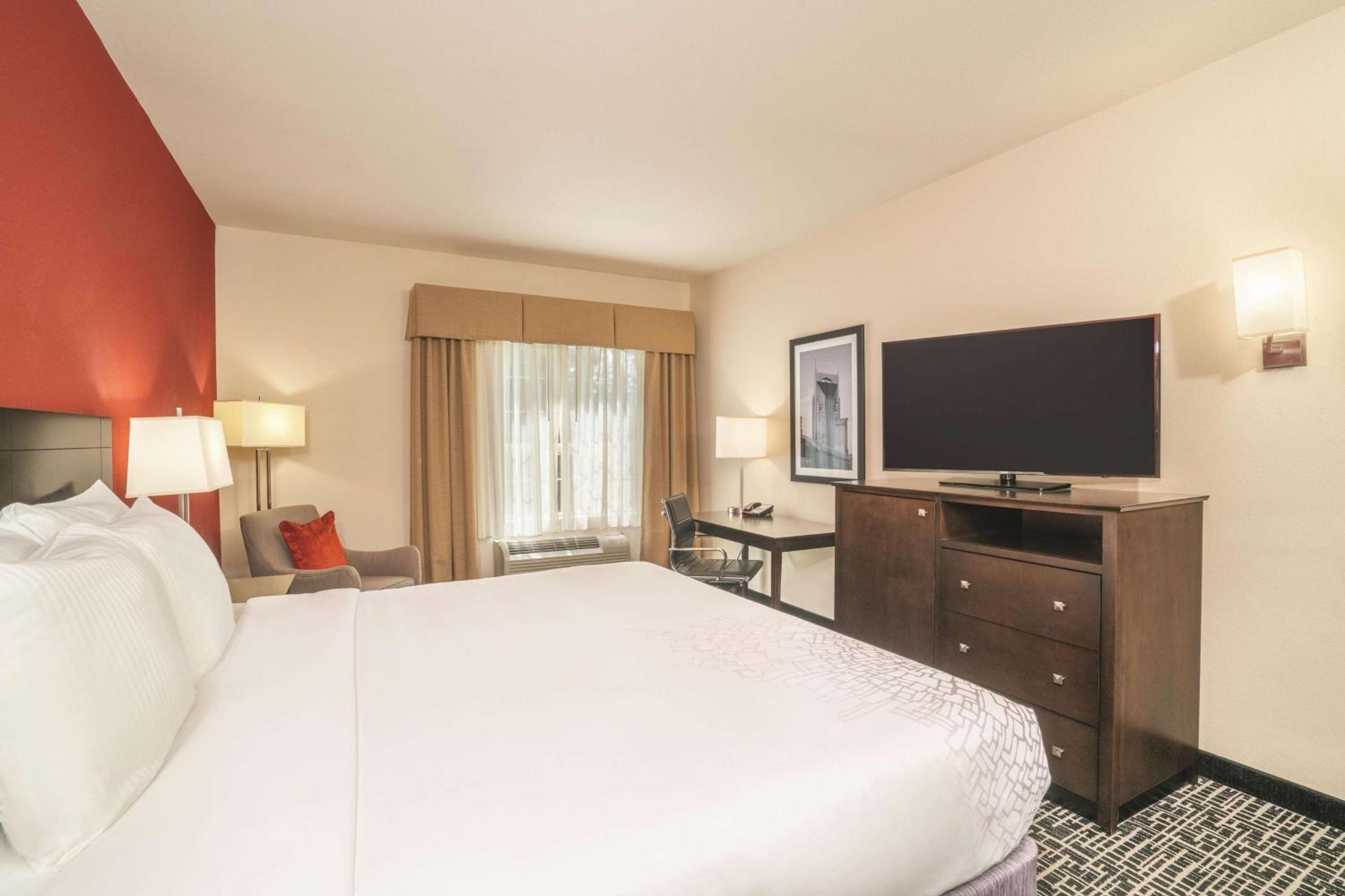 Smyrna Vacations - La Quinta by Wyndham Smyrna TN - Nashville - Property Image 4