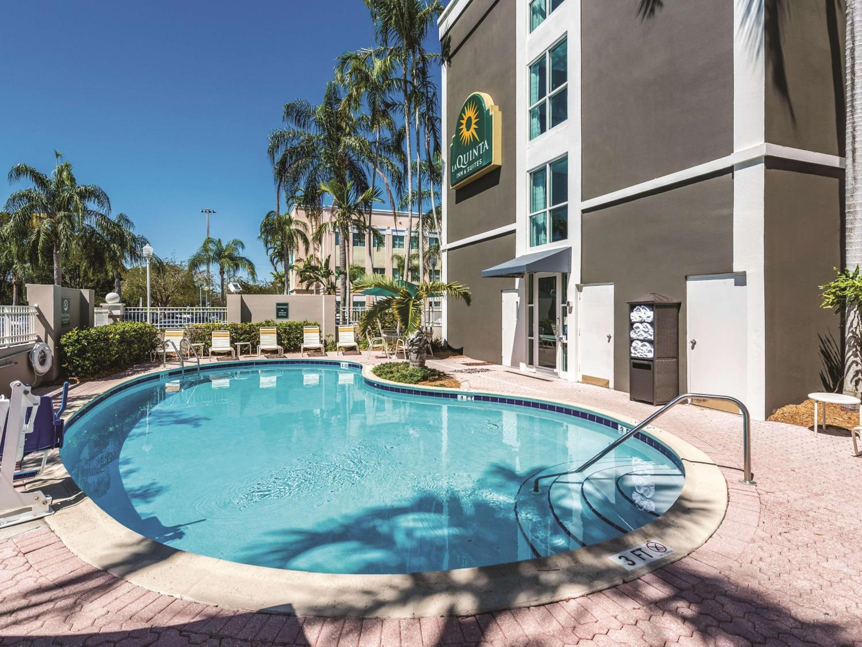 Fort Lauderdale Vacations - La Quinta by Wyndham Plantation at SW 6th St - Property Image 5