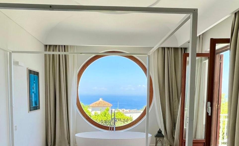 Agapanto Luxury Accommodation view 2