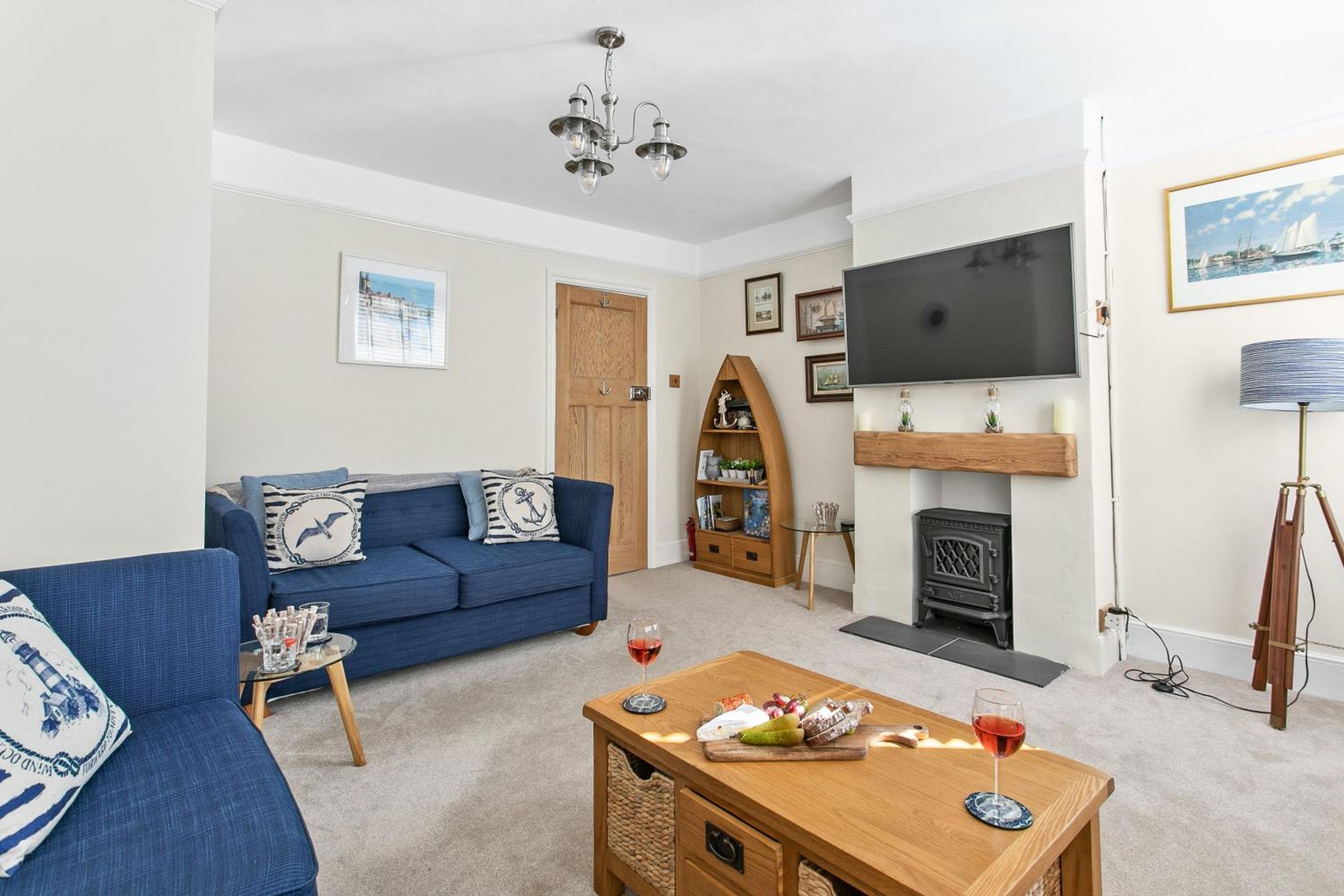 Captains Cottage - Stylish cottage, level location, in the heart of Dartmouth view 5