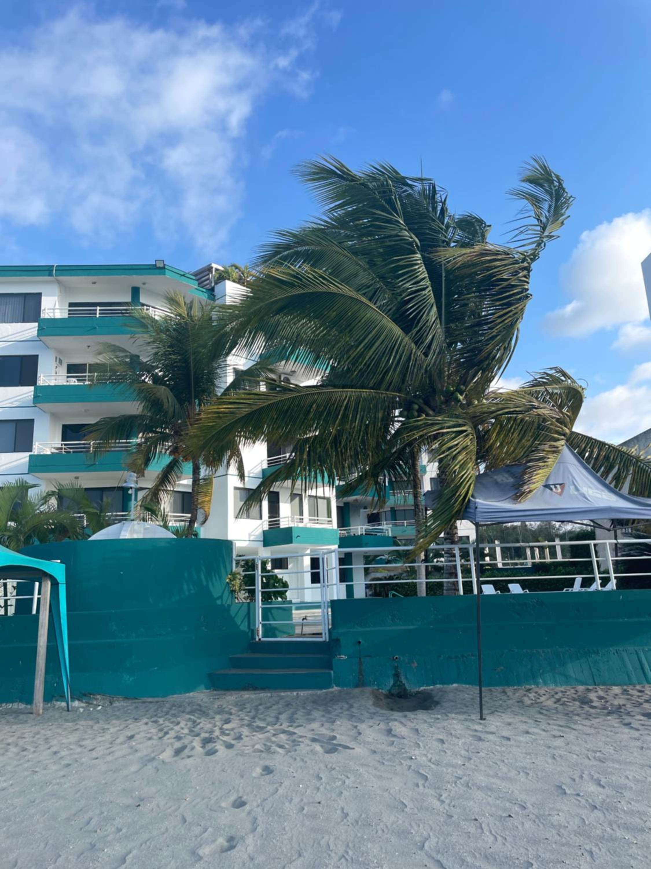 Beachside apartment with 2 pools, Same, Esmeraldas view 3
