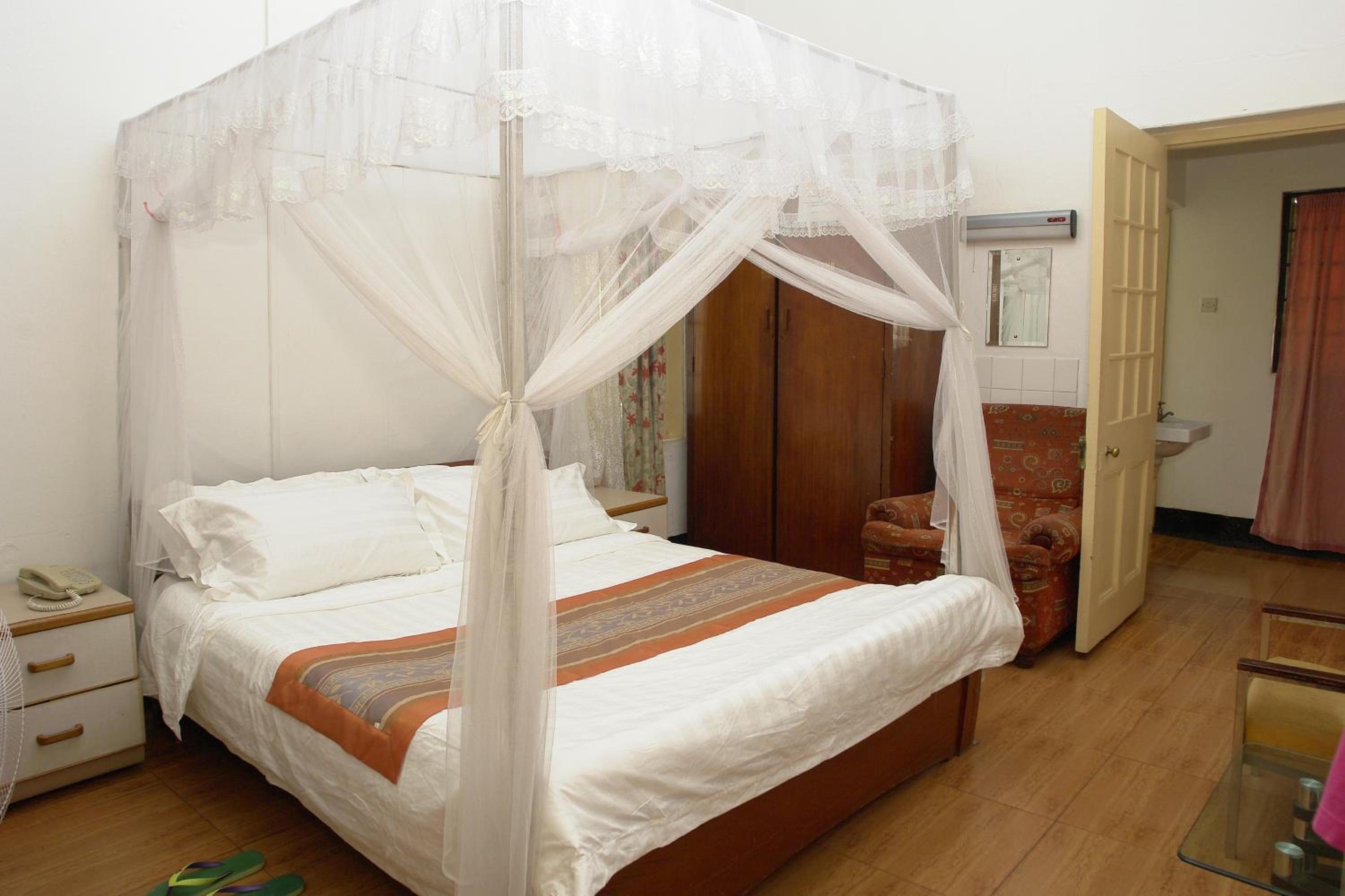 MAKERERE UNIVERSITY GUEST HOUSE — photo 17