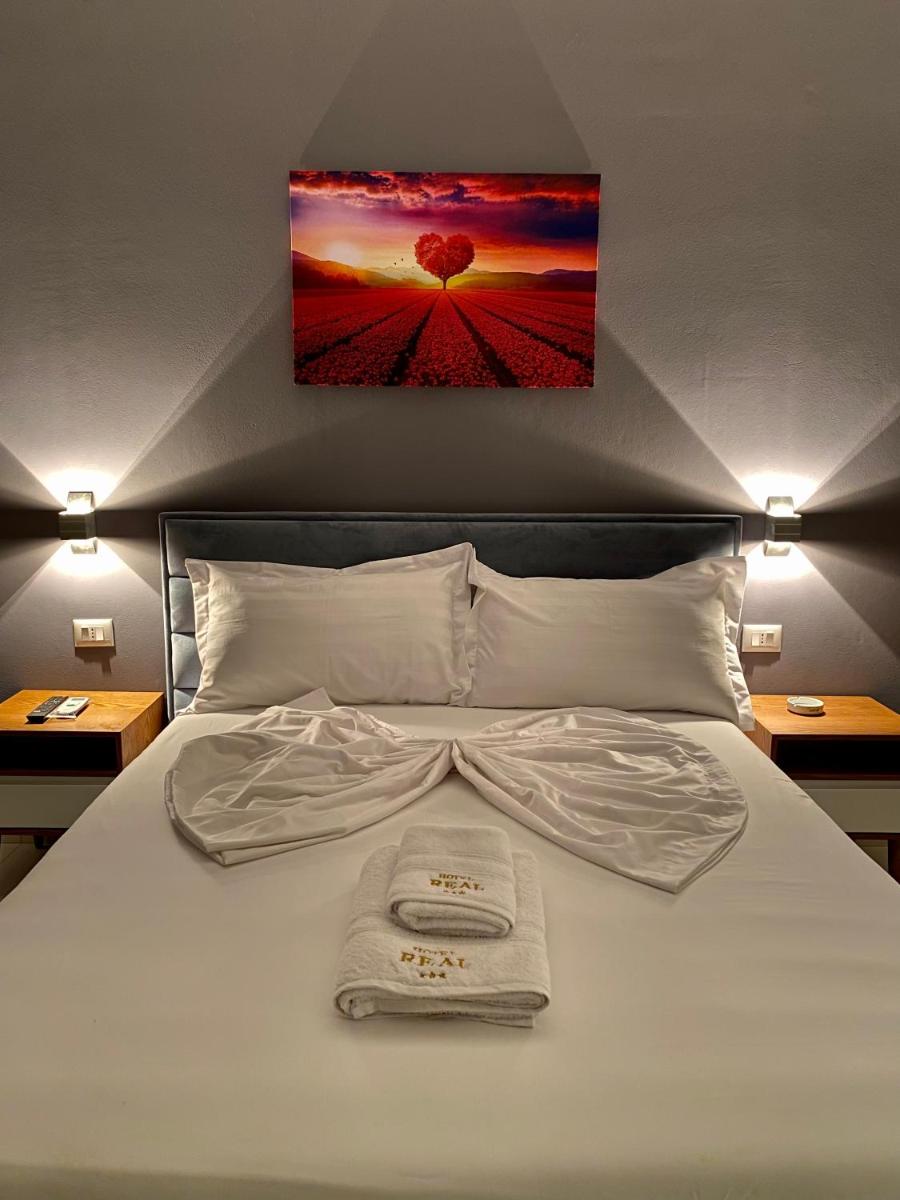 Hotel Real photo 2