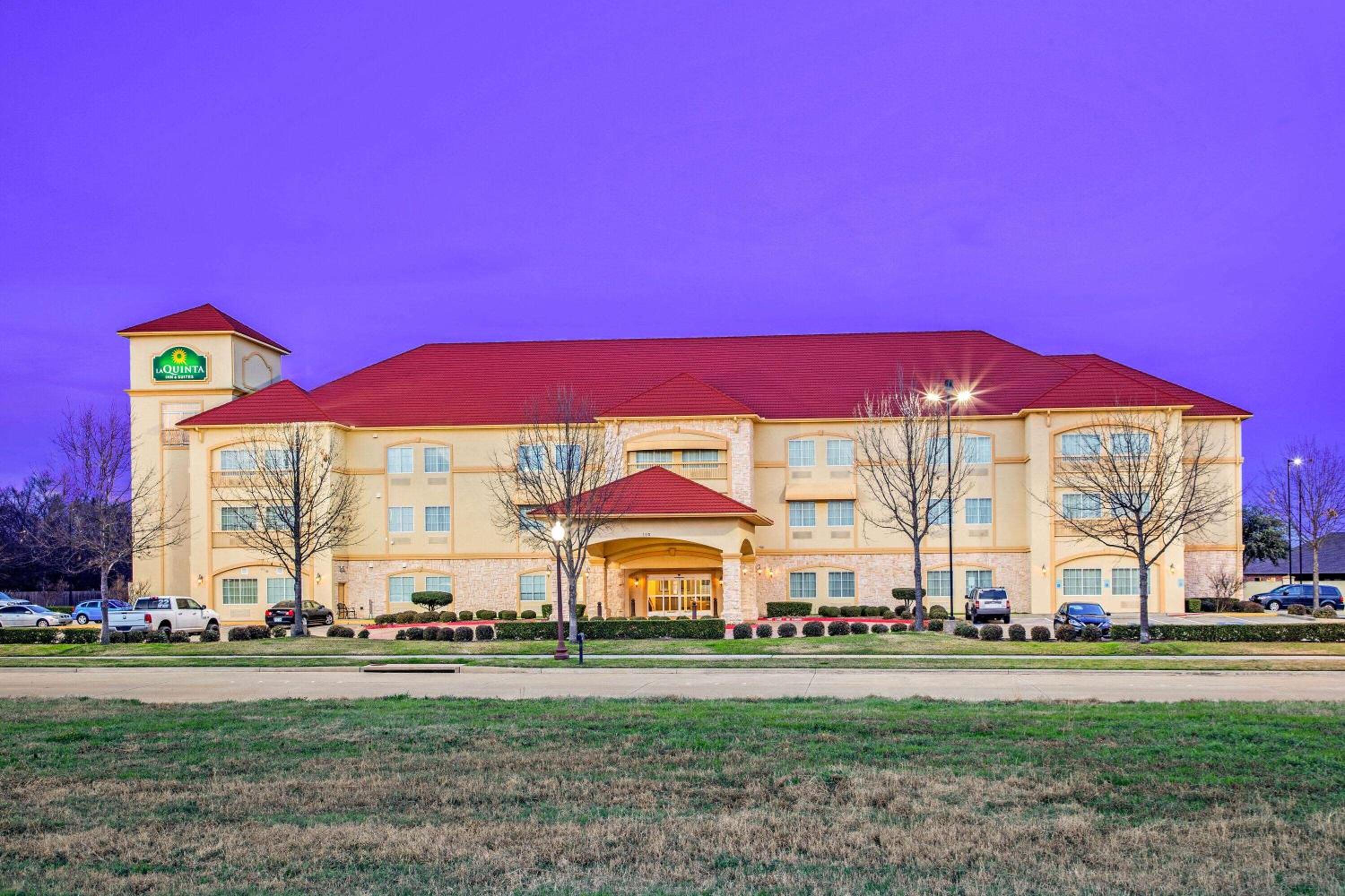 La Quinta by Wyndham Ennis view 5