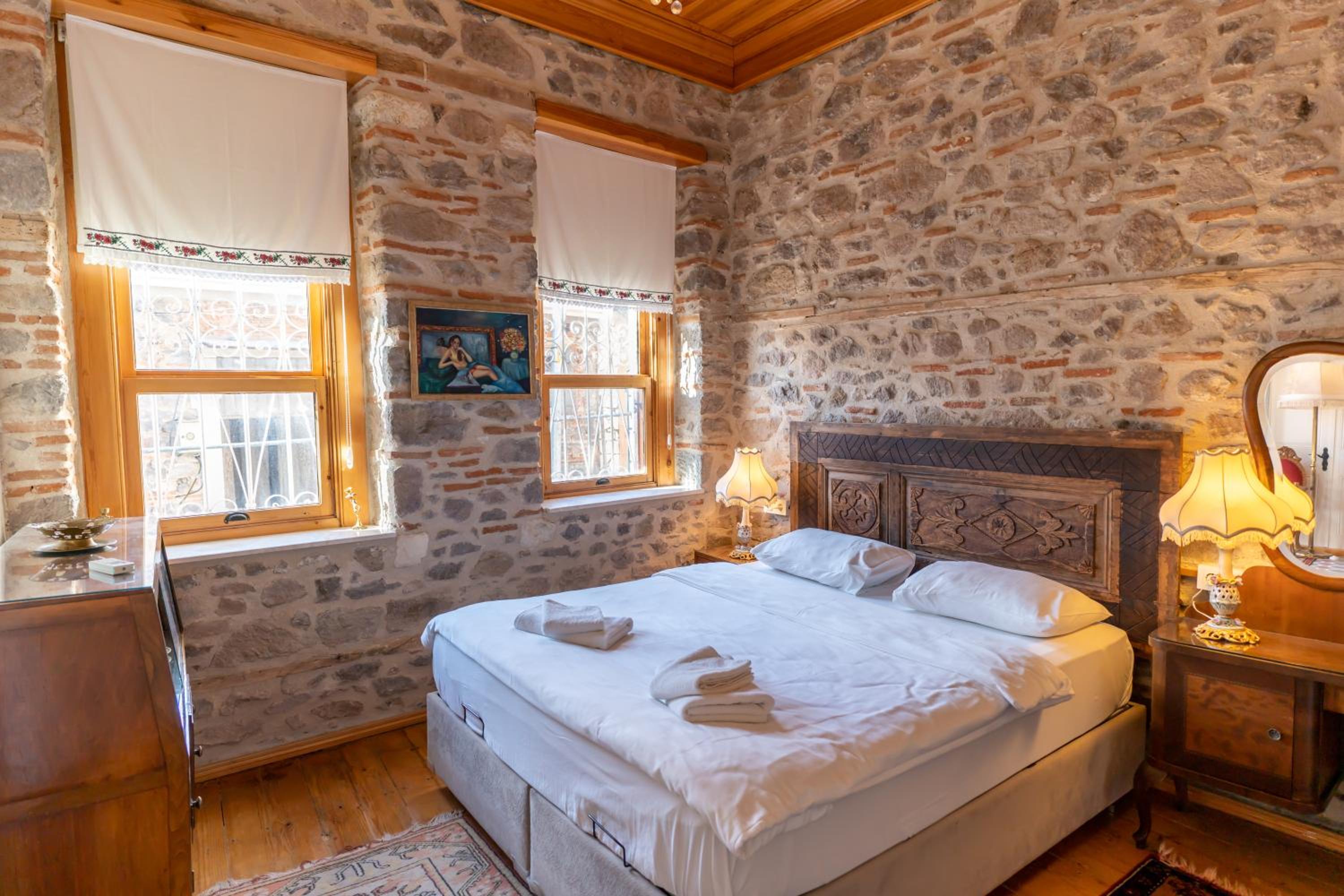 Dutlu Konak - Image 102