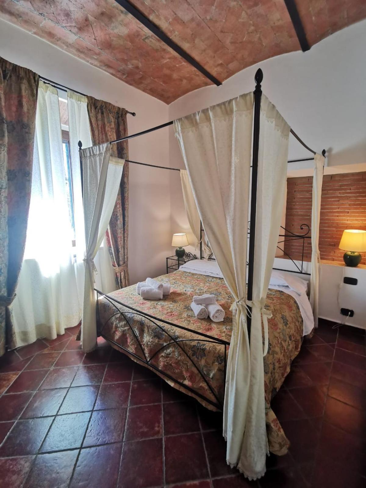 Saturnia Residence