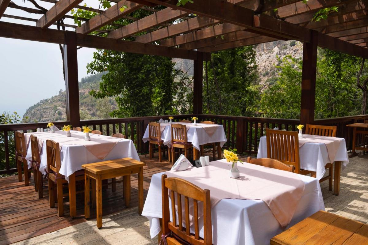 restaurant
