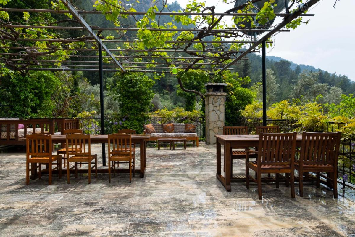 outdoor BBQ area