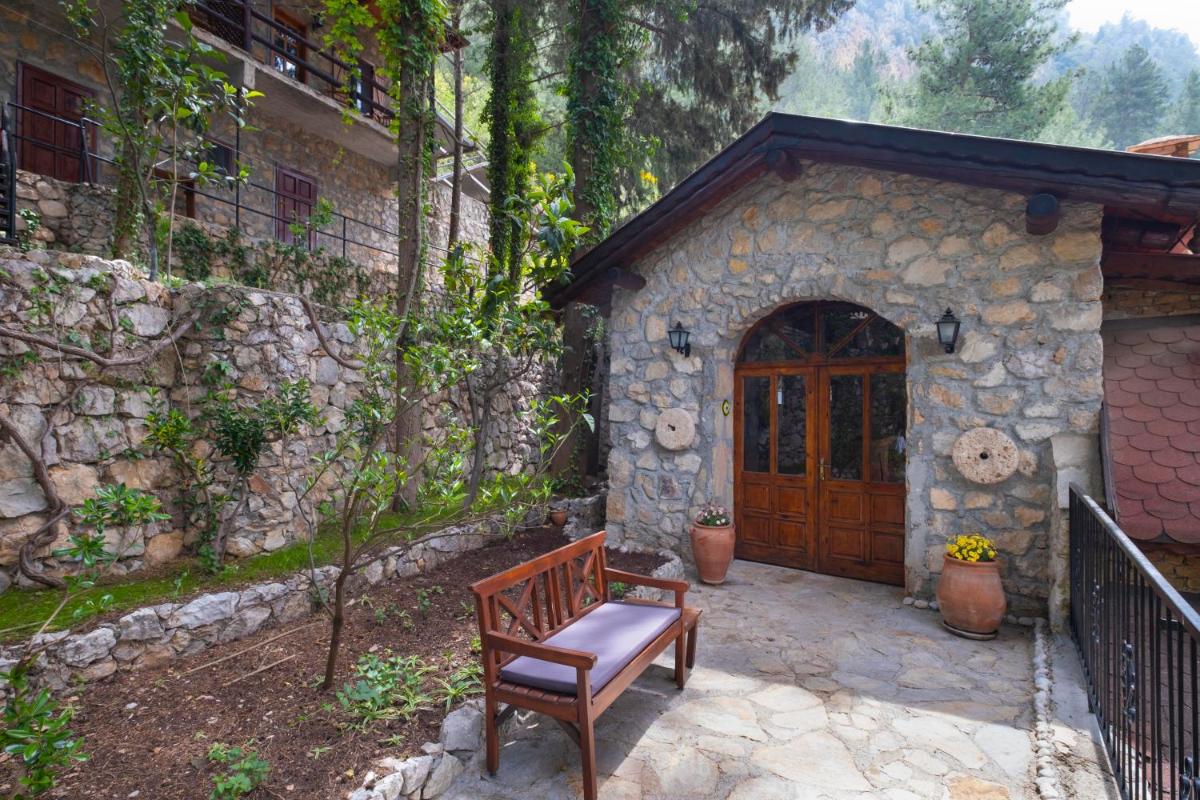 outdoor BBQ area
