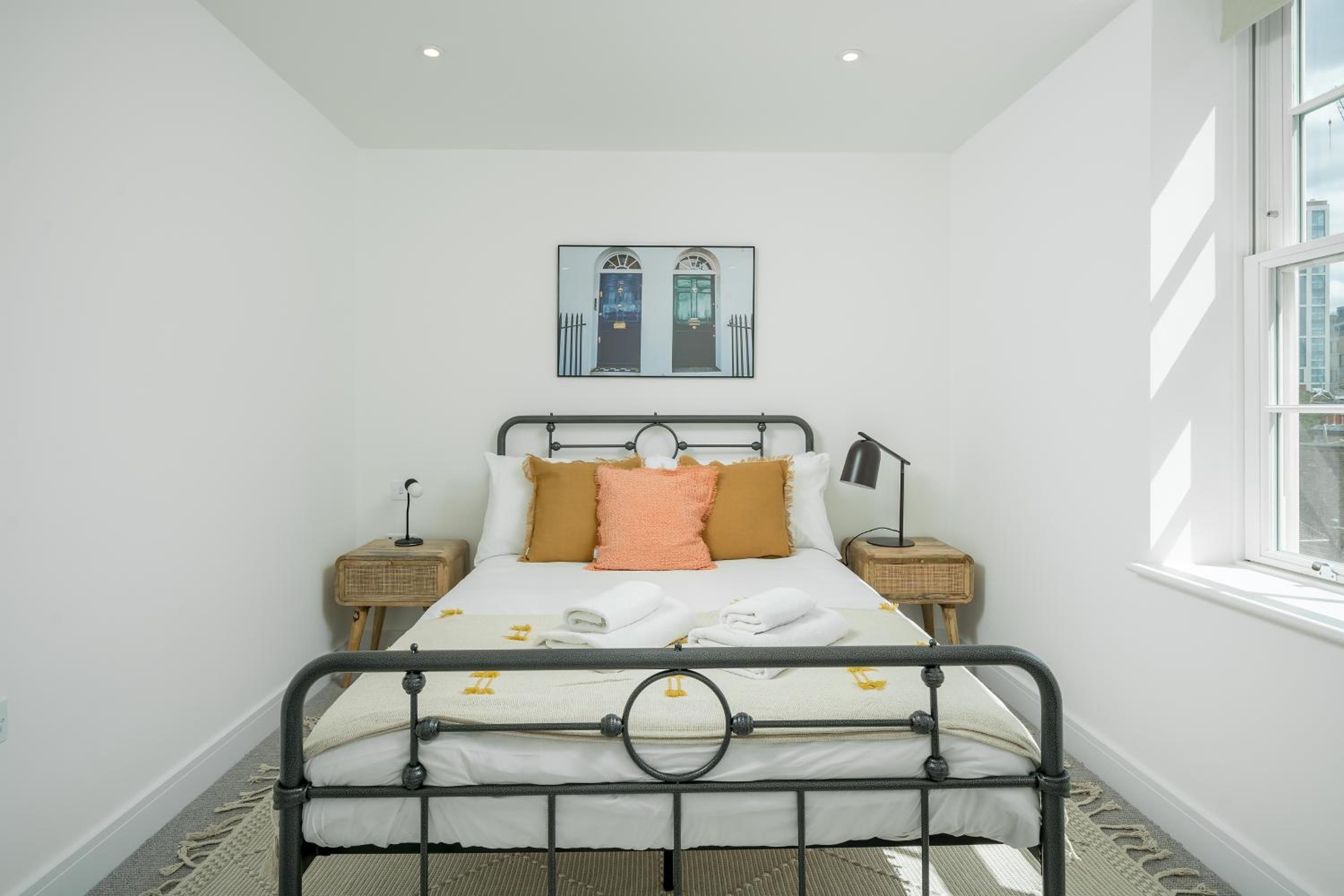 Stunning flat near Holland Park