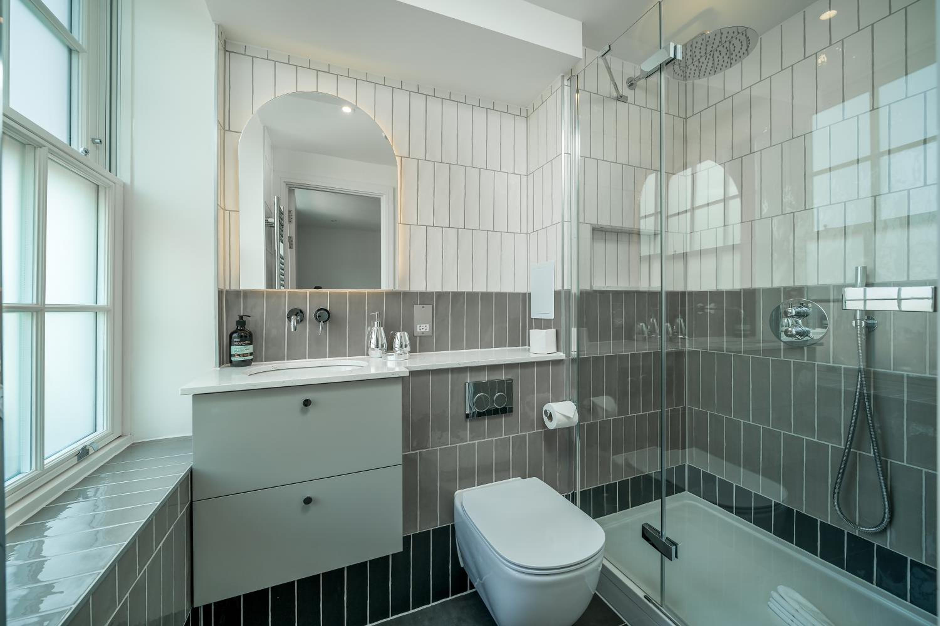 Stunning flat near Holland Park