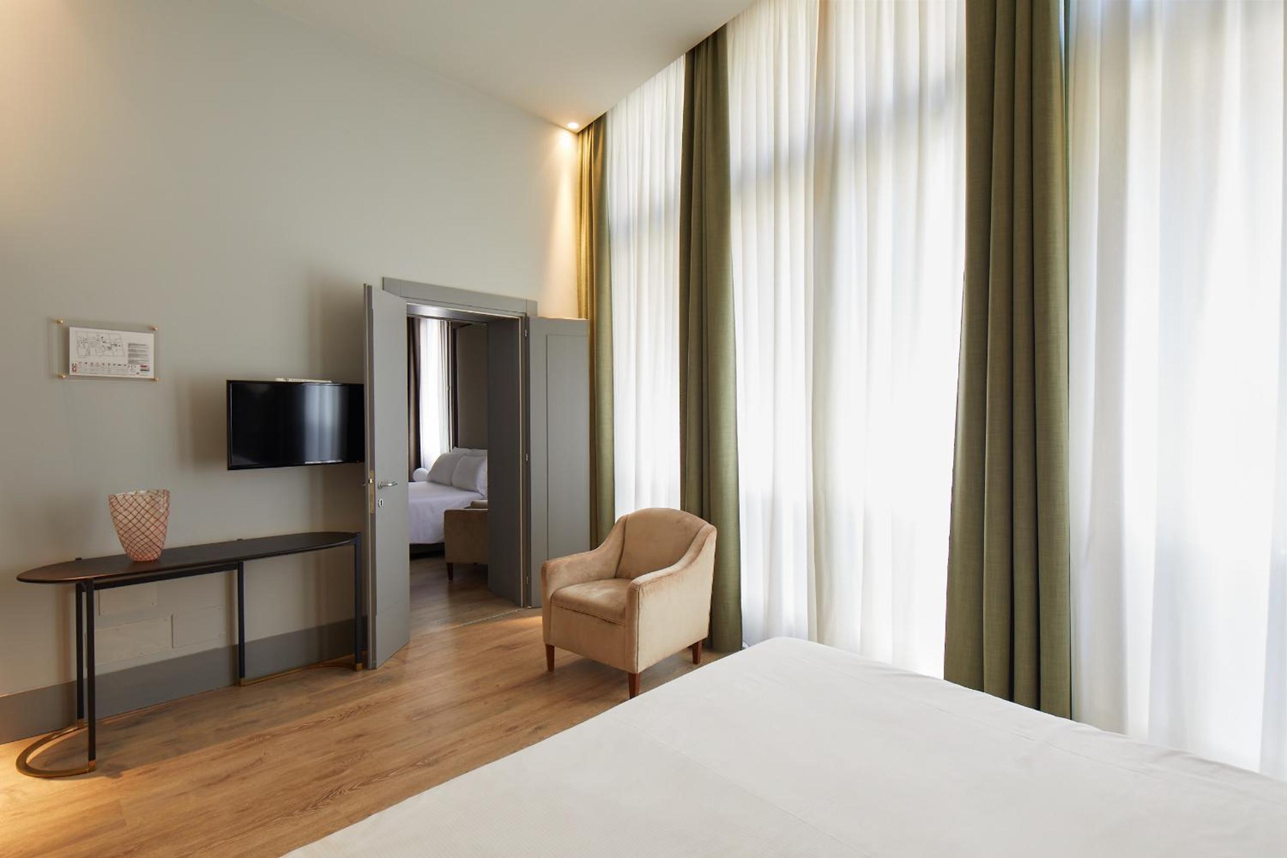 Hotel Dei Dragomanni-1