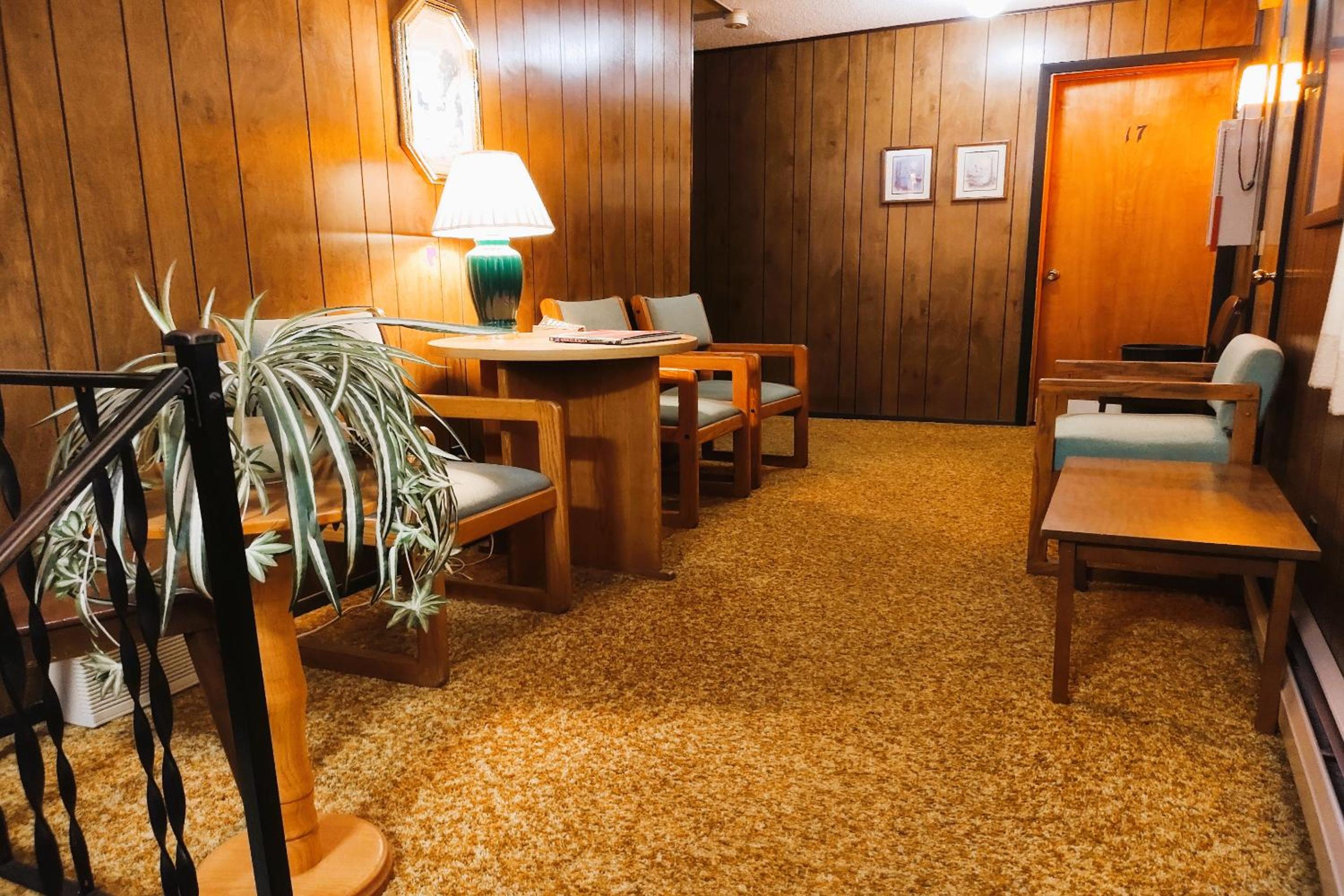 Love Hotels Voyageur by OYO at International Falls MN view 5