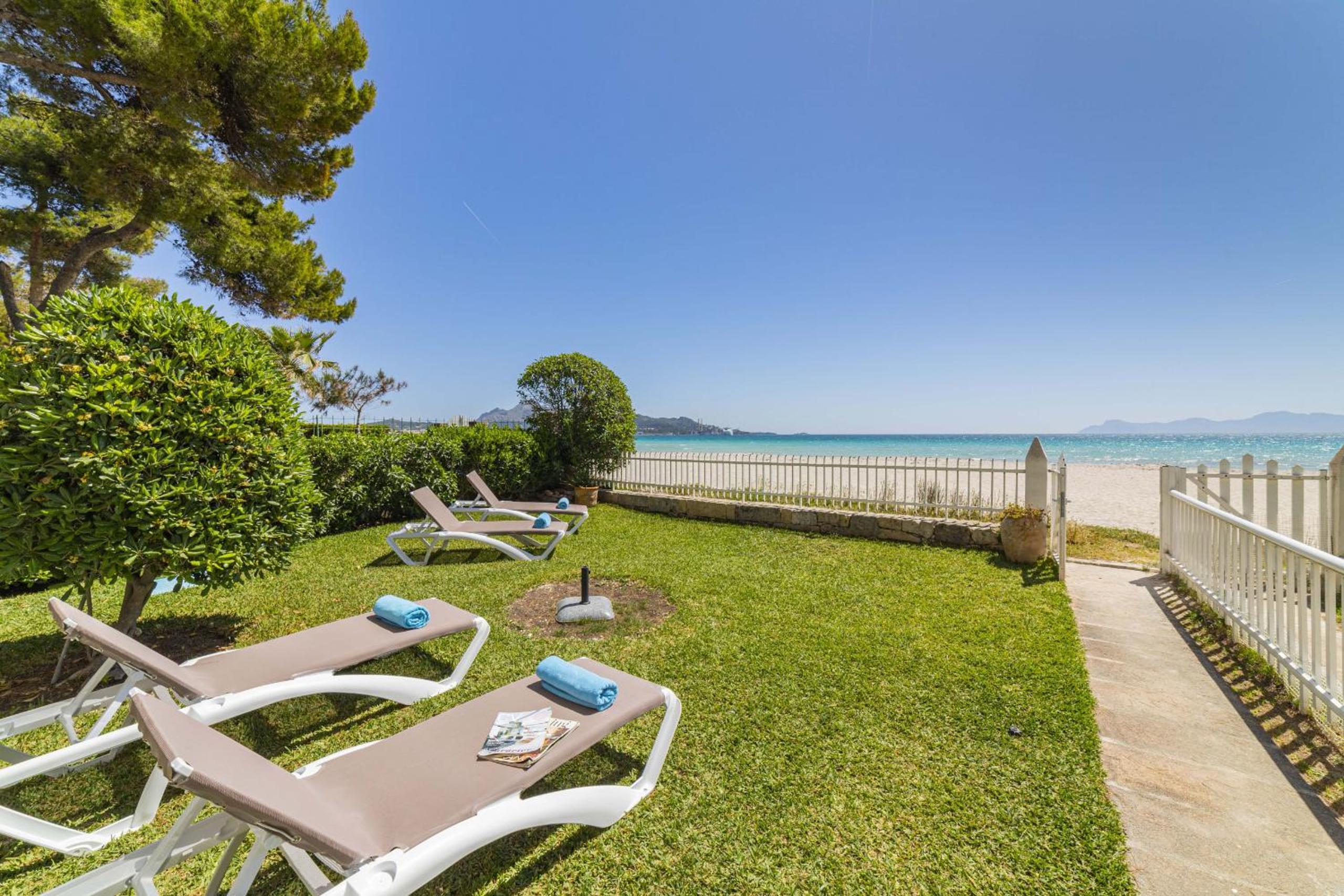 Apartamento Beachfront Sonrisas view 3