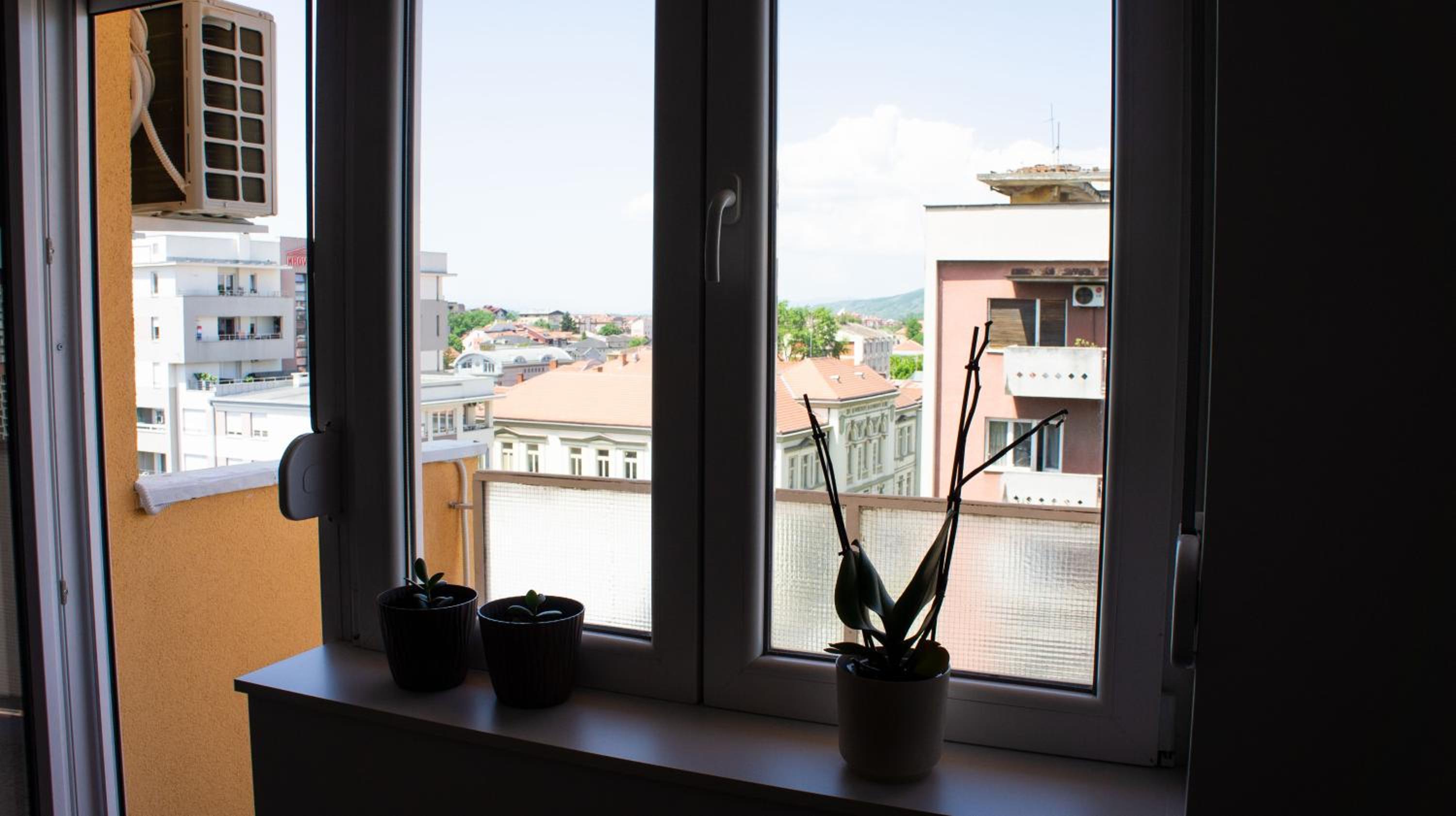 Dvosoban stan u strogom centru view 3
