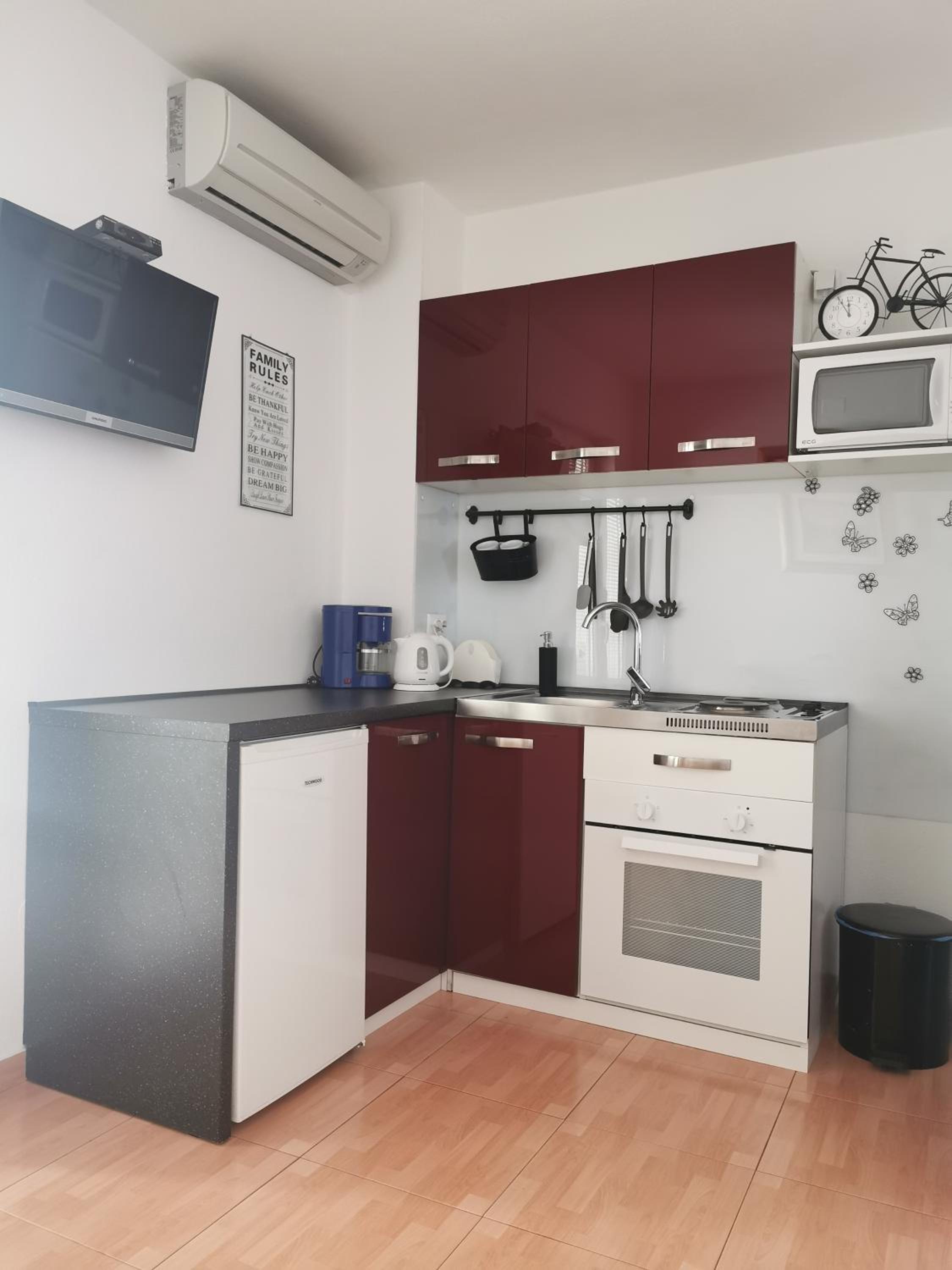 Apartments Antic view 2