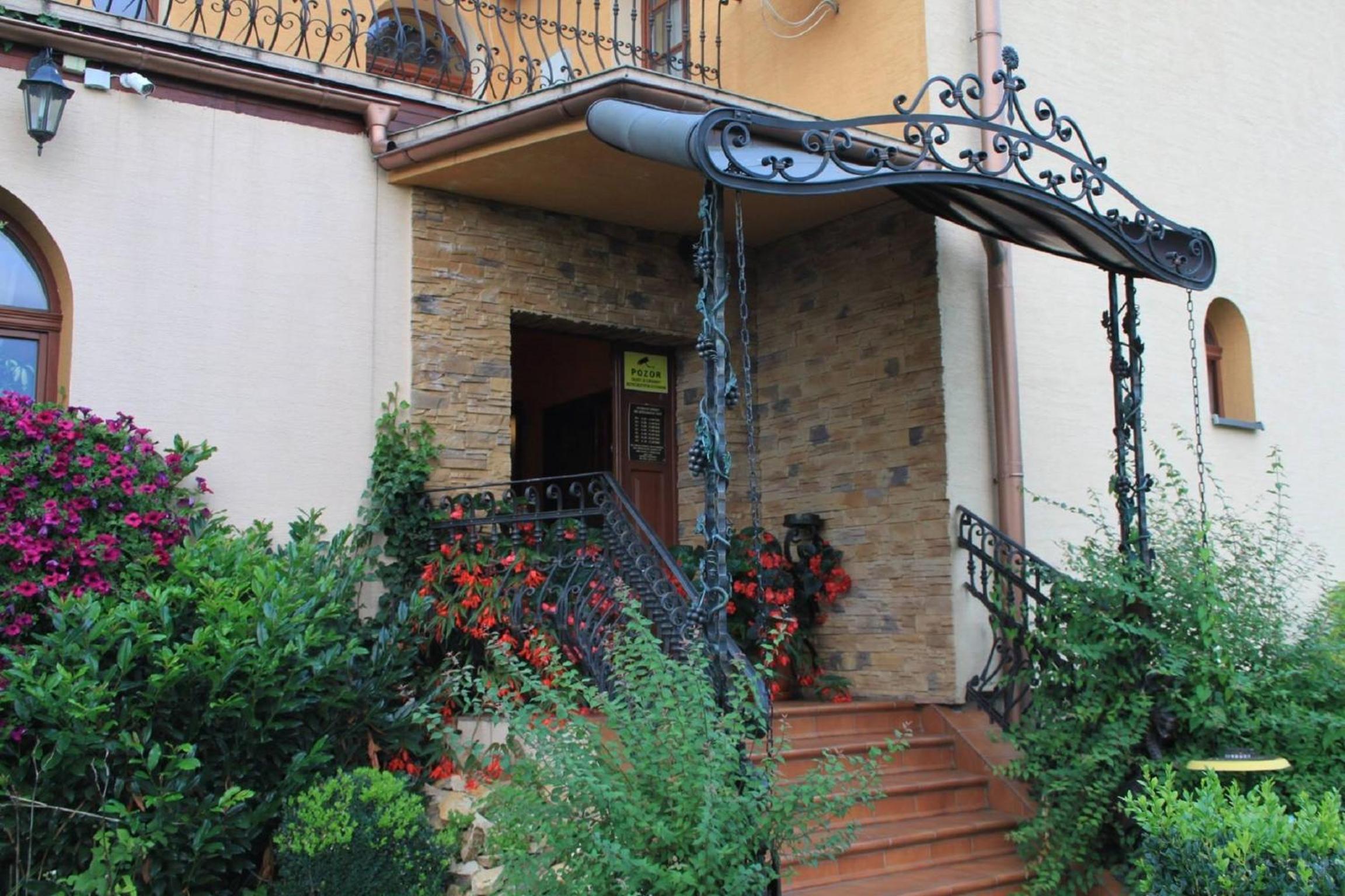 Photo 15