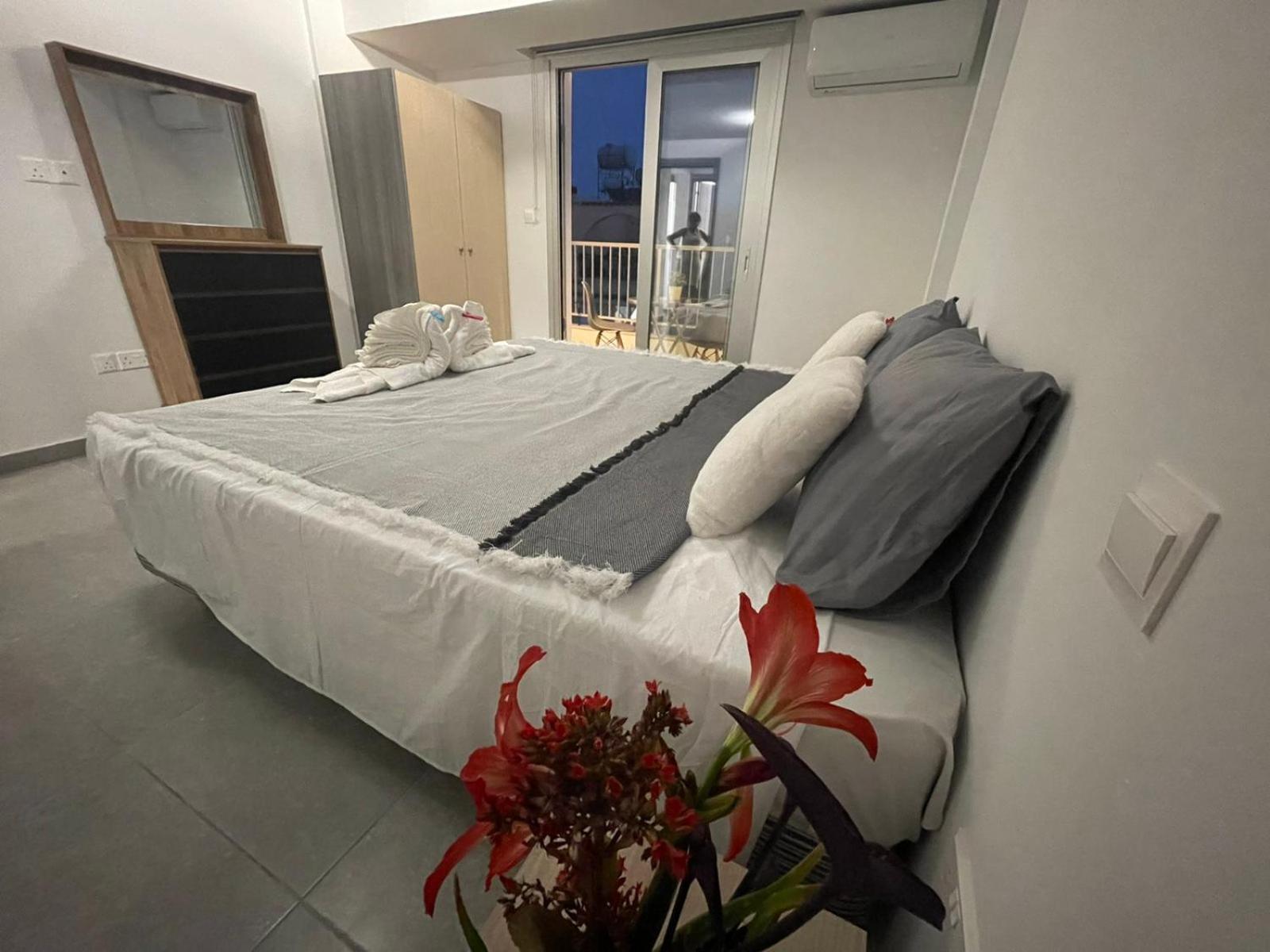 Serene Napa Suites - Heart of Ayia Napa