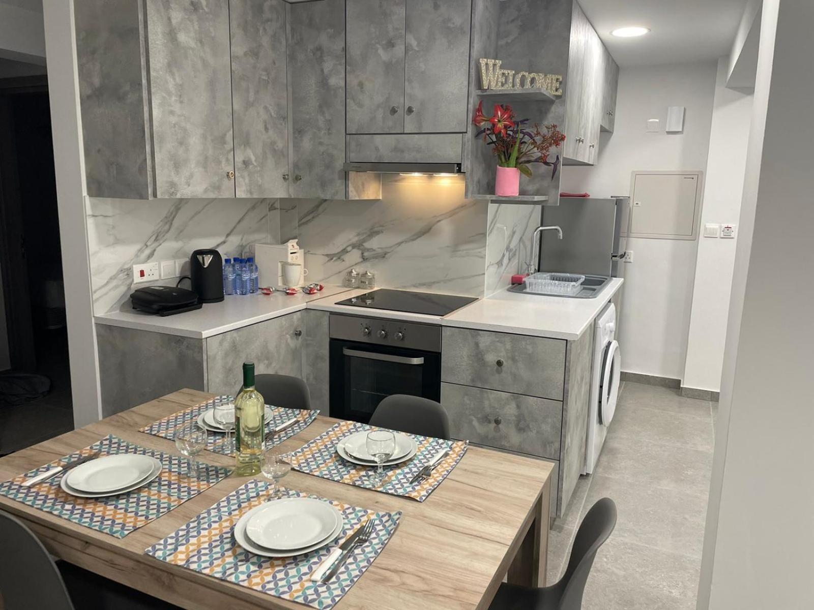 Serene Napa Suites - Heart of Ayia Napa