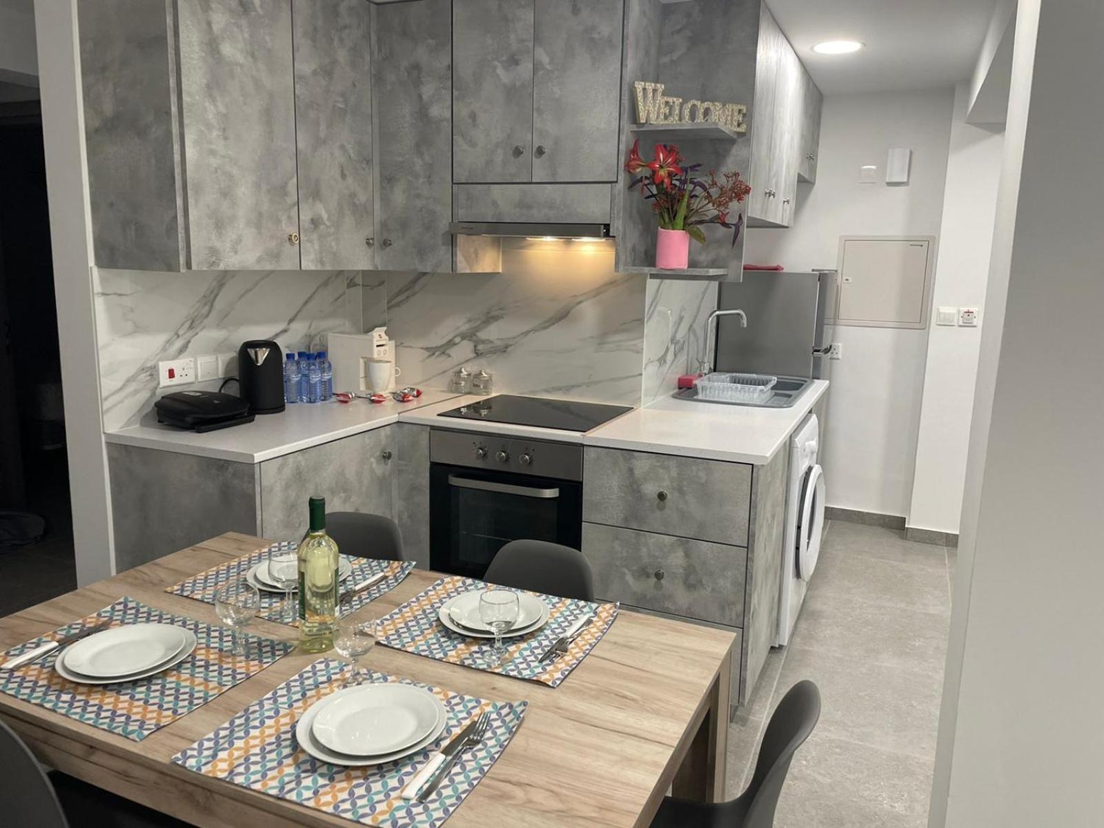 Serene Napa Suites - Heart of Ayia Napa