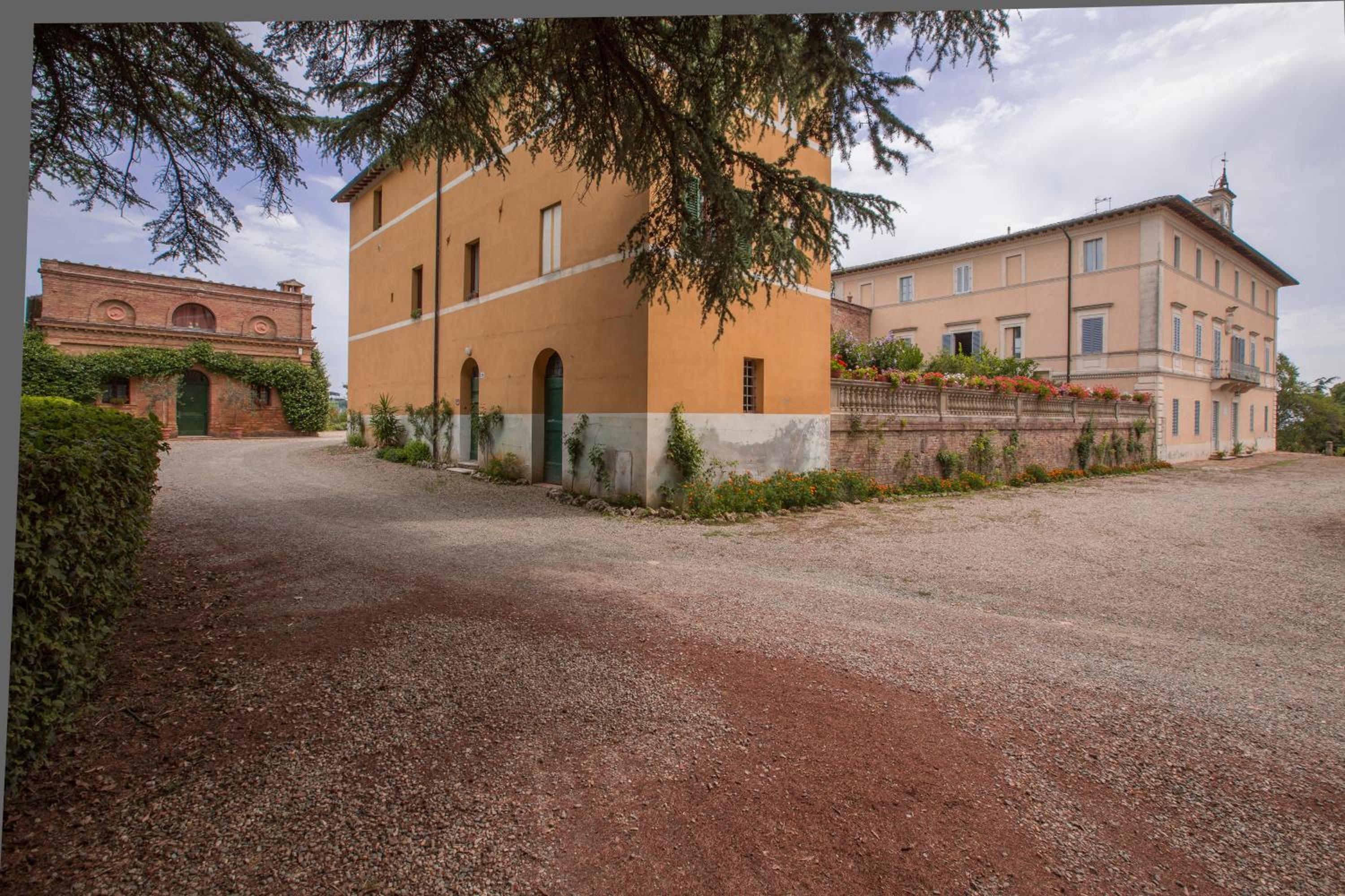 Borgo Villa Certano - Case Vacanza in Toscana