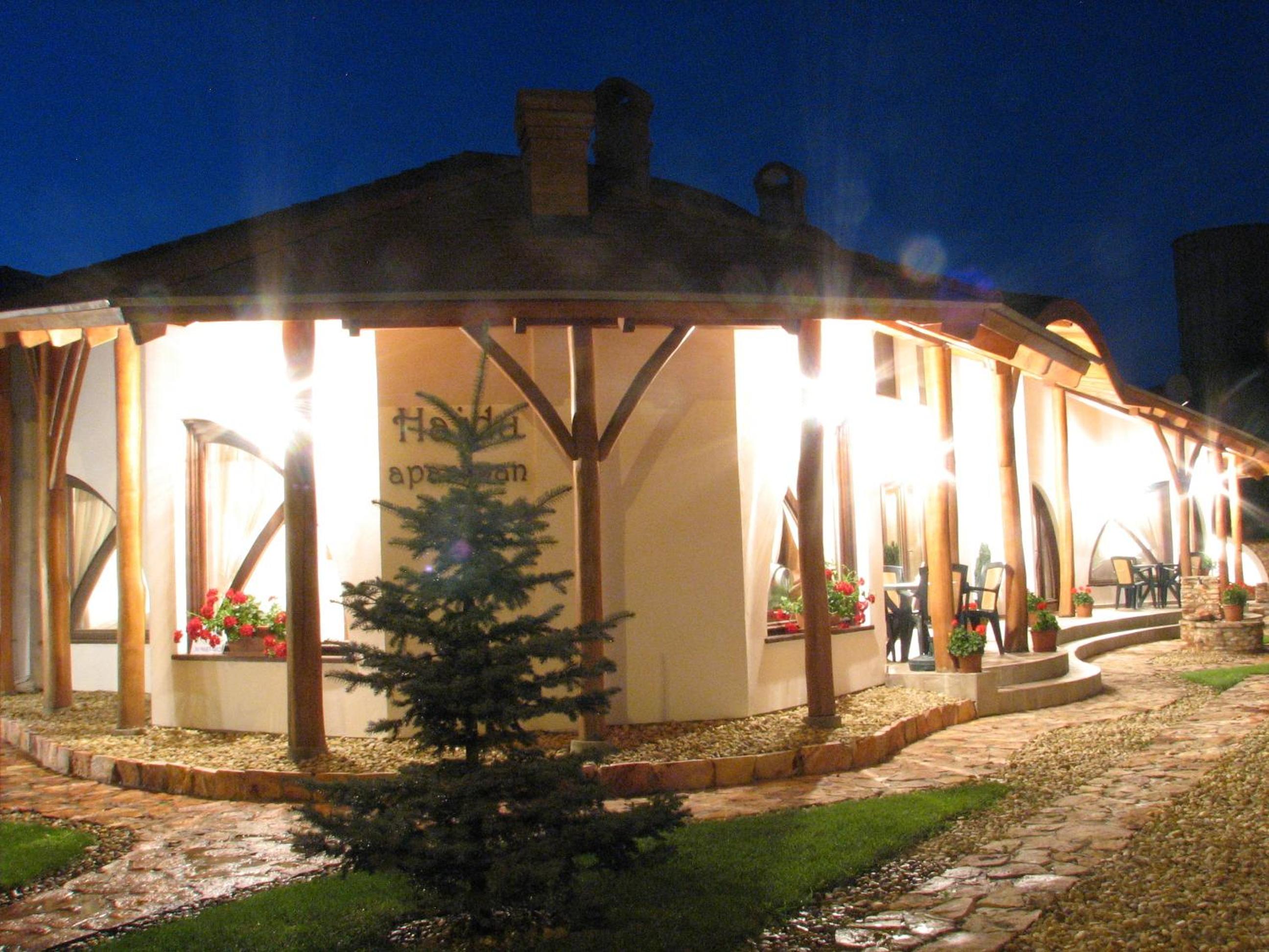 Photo 15
