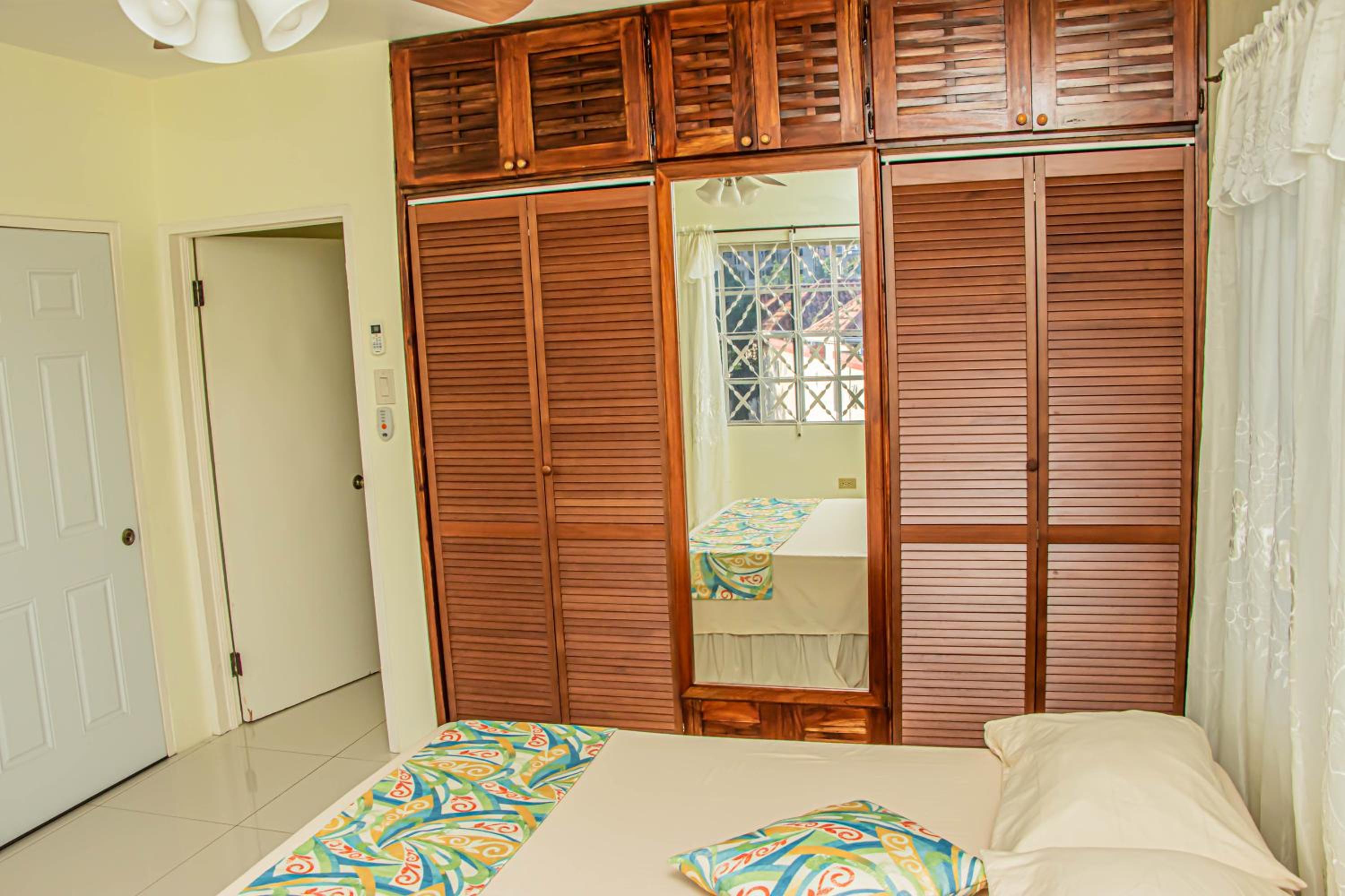 Photo 32
