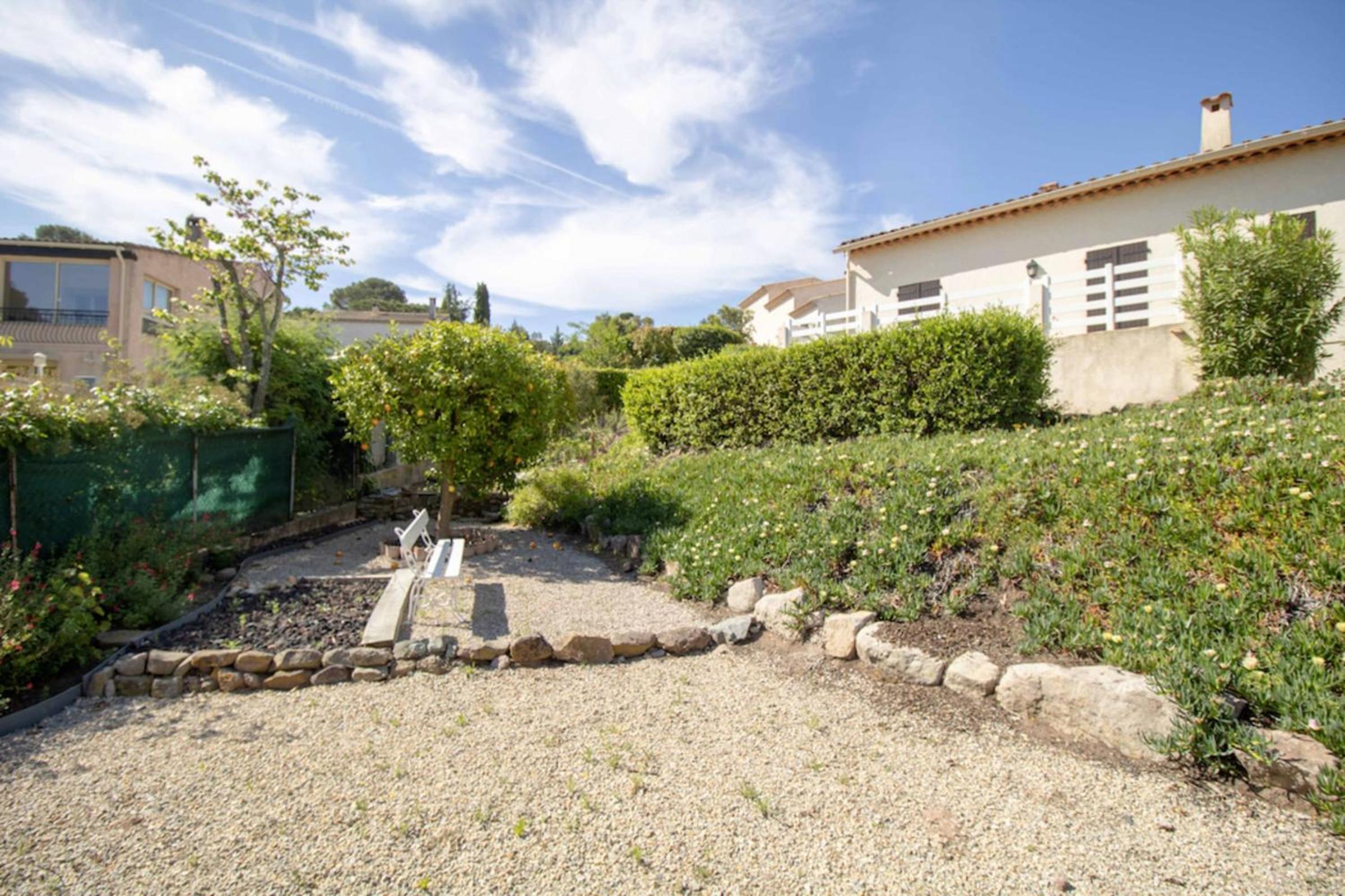 Large Spacious House In Fréjus en Fréjus