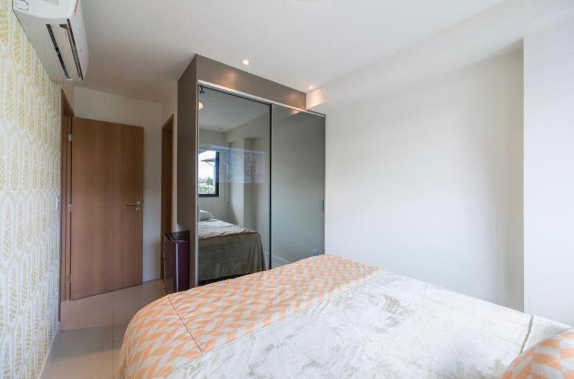 Flat Super Luxo Térreo Frente Piscinas