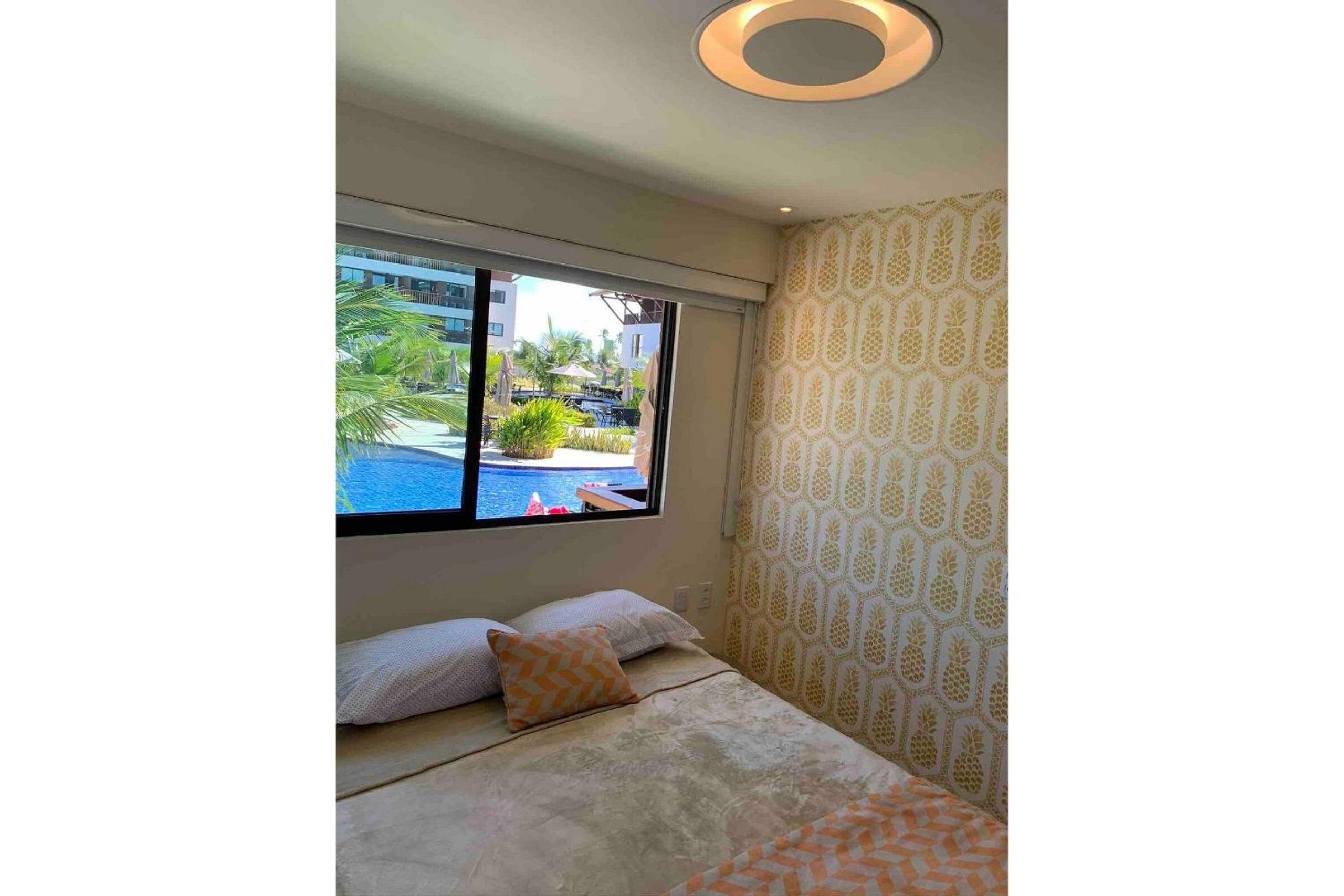 Flat Super Luxo Térreo Frente Piscinas