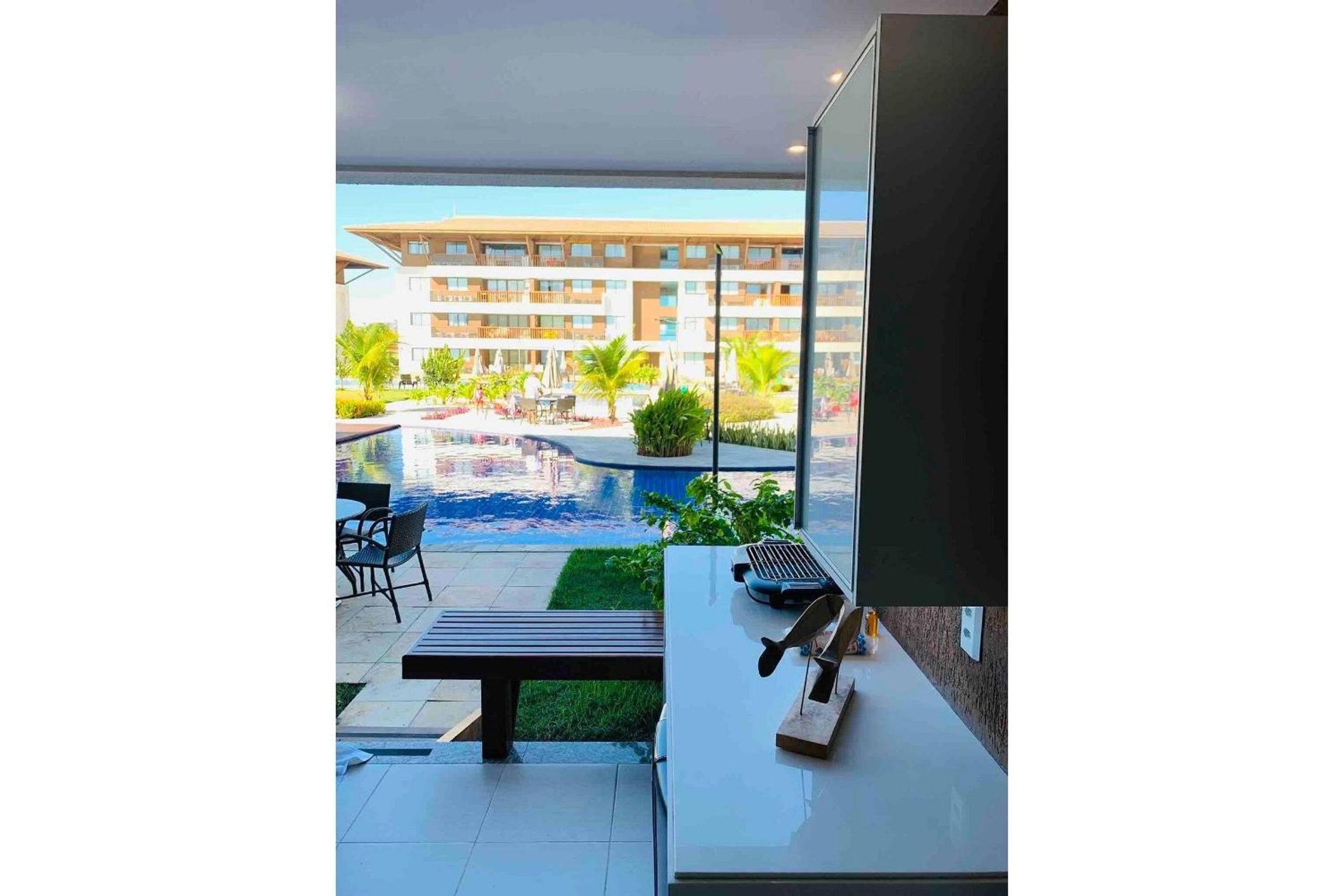 Flat Super Luxo Térreo Frente Piscinas