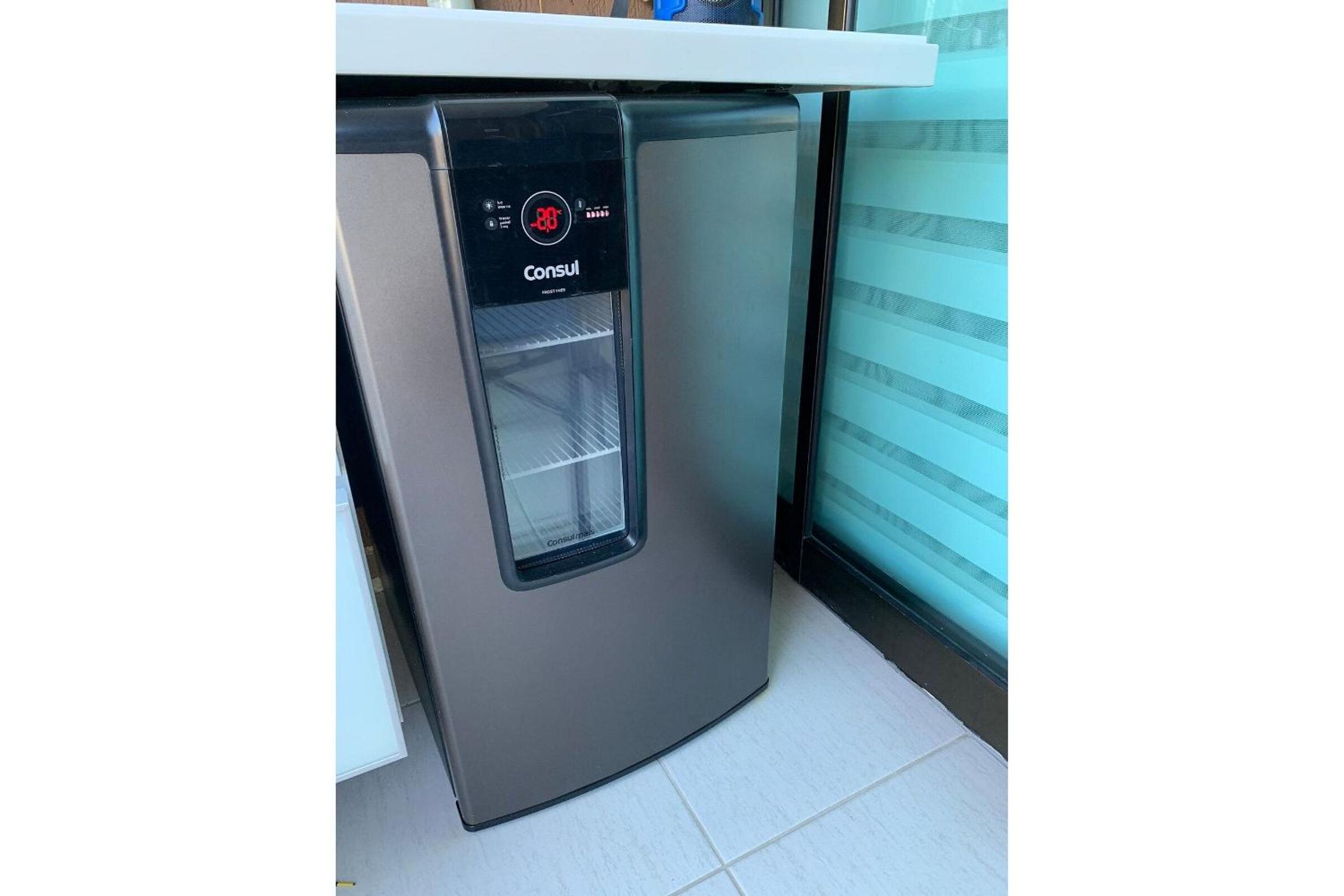 Flat Super Luxo Térreo Frente Piscinas