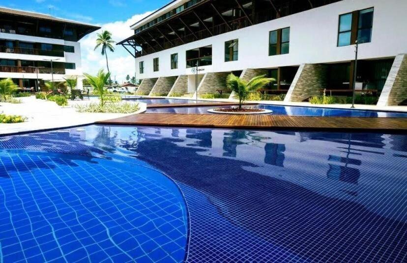 Flat Super Luxo Térreo Frente Piscinas