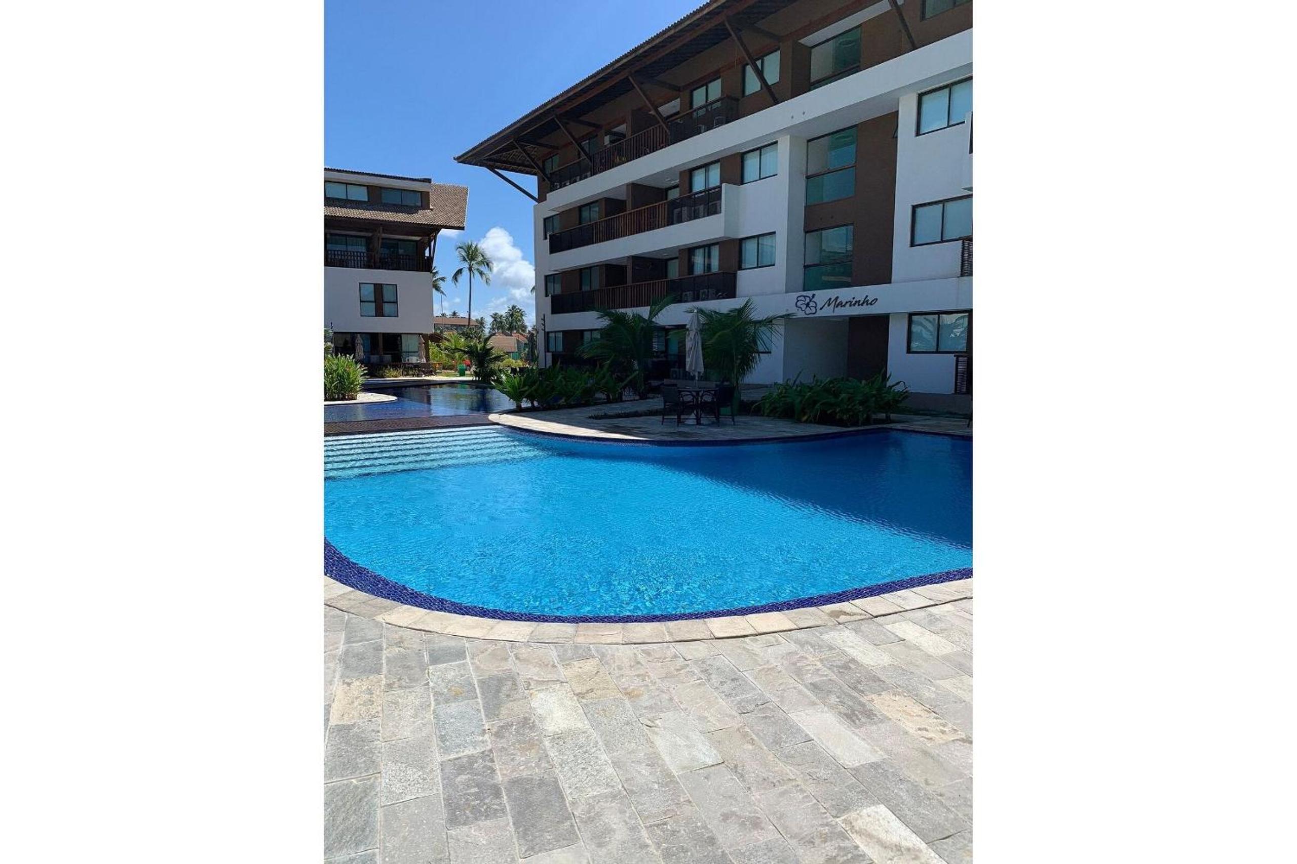 Flat Super Luxo Térreo Frente Piscinas