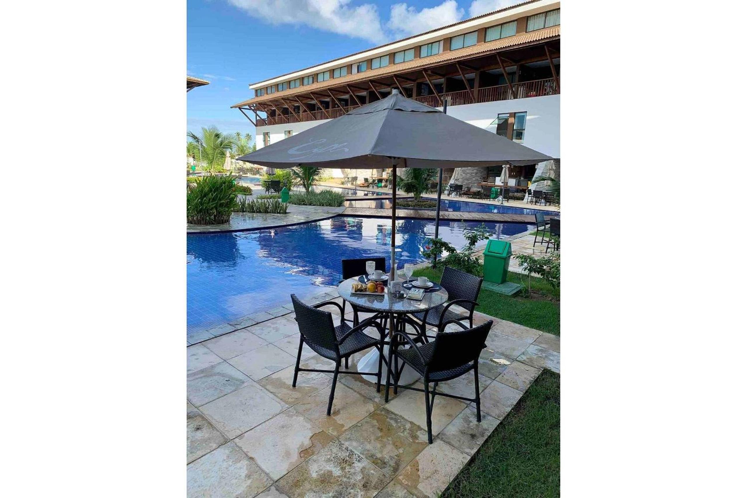 Flat Super Luxo Térreo Frente Piscinas