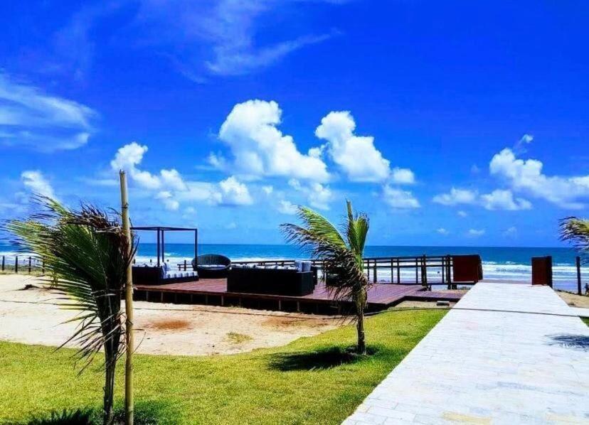Flat Super Luxo Térreo Frente Piscinas
