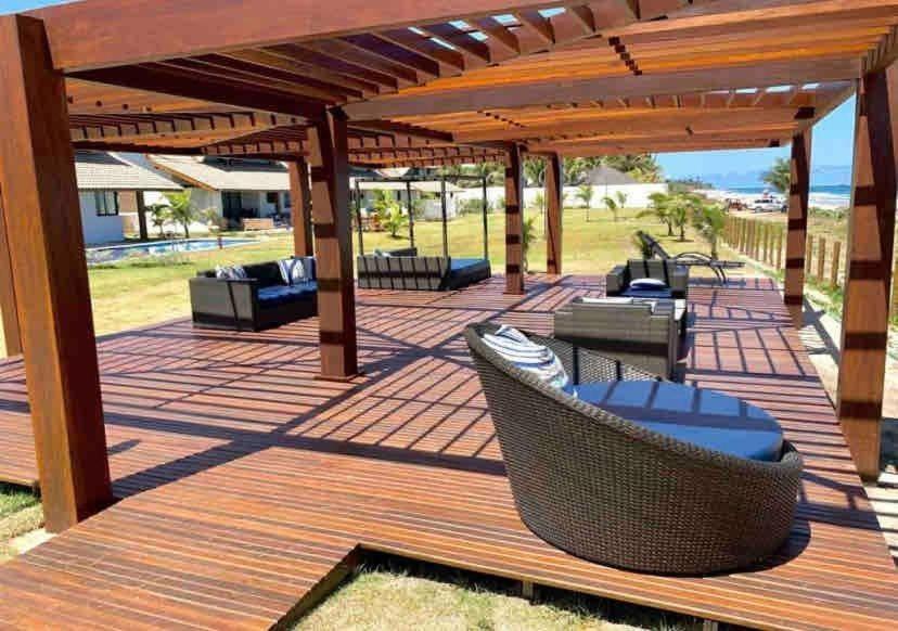 Flat Super Luxo Térreo Frente Piscinas
